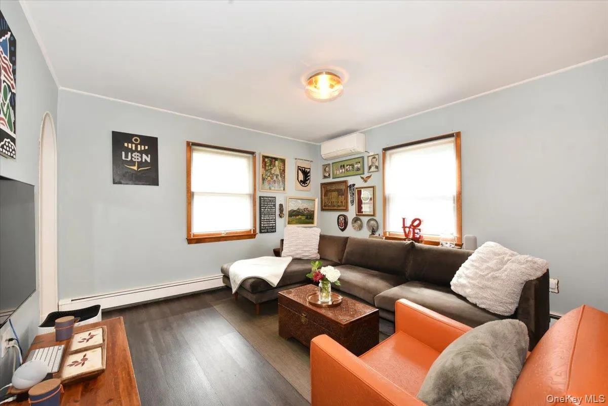 17 Woodpecker Lane, Hempstead, NY, 4 Bedrooms Bedrooms, 10 Rooms Rooms,2 BathroomsBathrooms,Residential,For Rent,Woodpecker,0,1056640 17 Woodpecker Lane, Hempstead, NY, 4 Bedrooms Bedrooms, 10 Rooms Rooms,2 BathroomsBathrooms,Residential,For Rent,Woodpecker,0,1056640