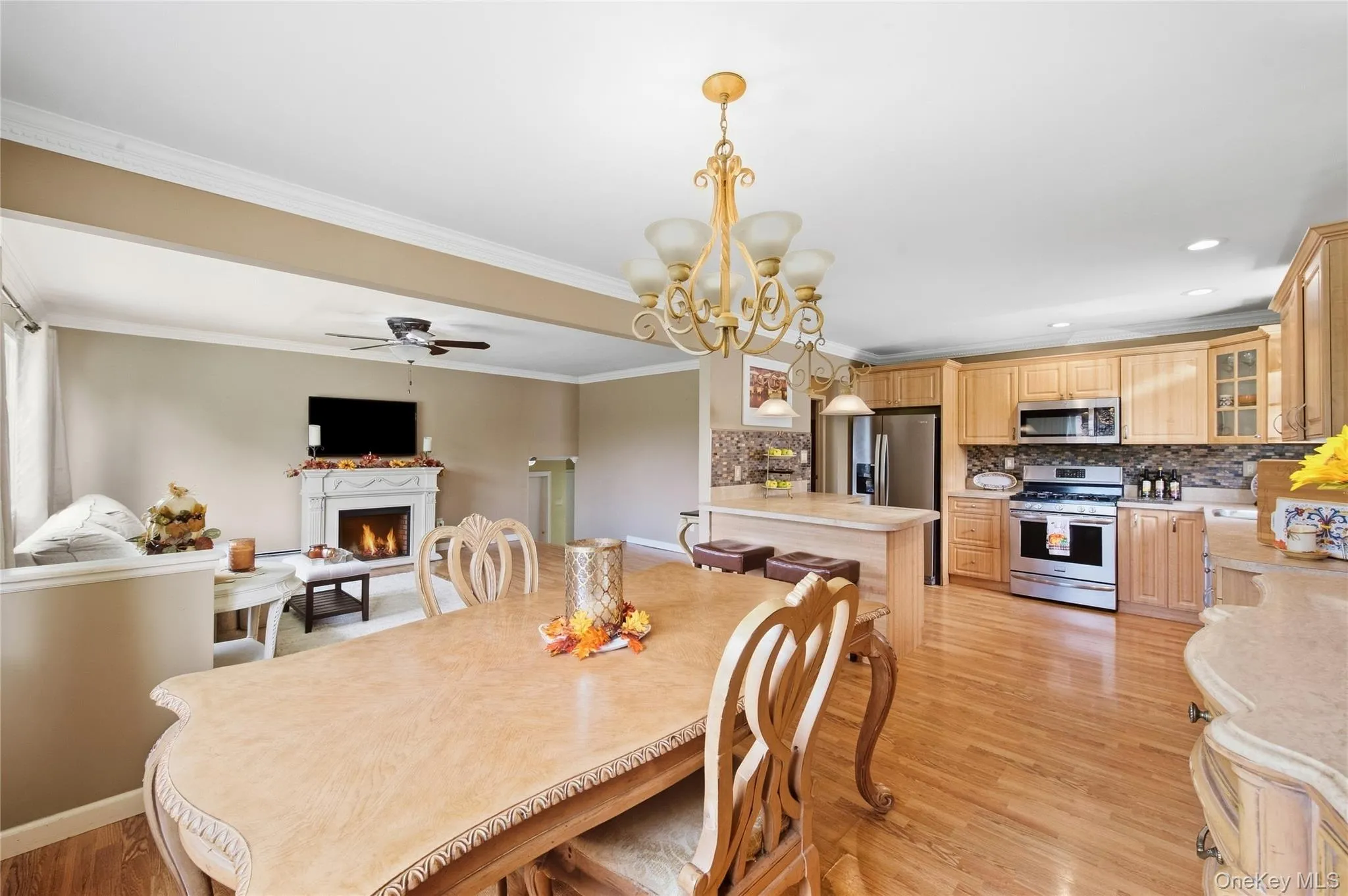 21 Kossuth Street, Babylon, NY, 4 Bedrooms Bedrooms, 9 Rooms Rooms,2 BathroomsBathrooms,Residential,For Rent,Kossuth,0,1056654 21 Kossuth Street, Babylon, NY, 4 Bedrooms Bedrooms, 9 Rooms Rooms,2 BathroomsBathrooms,Residential,For Rent,Kossuth,0,1056654