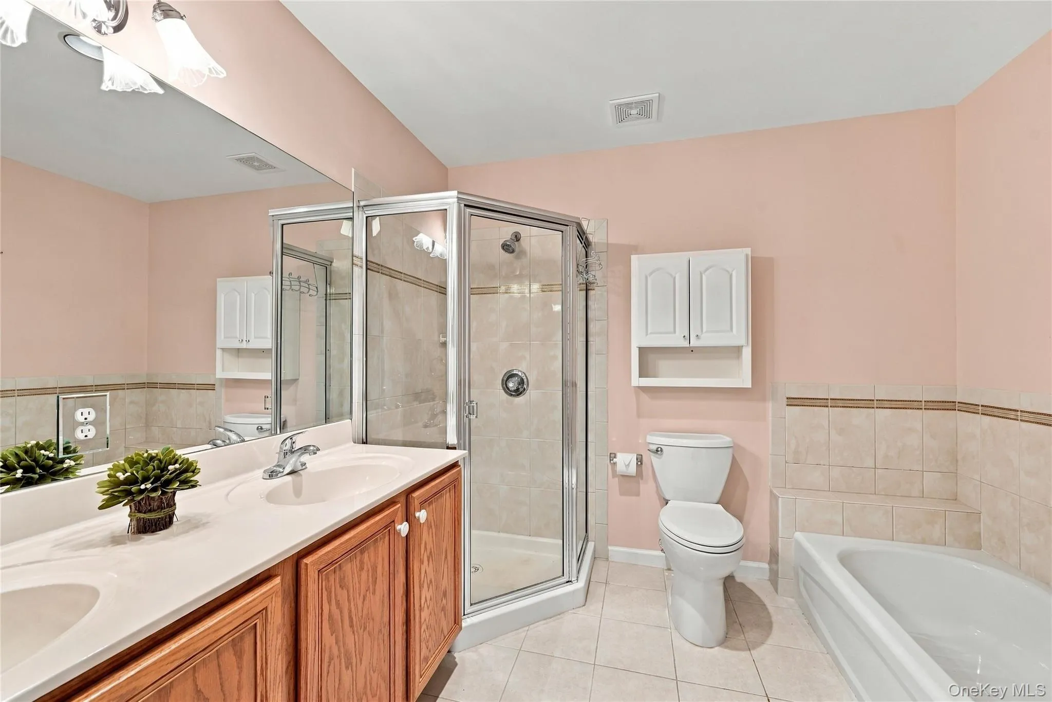 Main Bedroom Bath Main Bedroom Bath