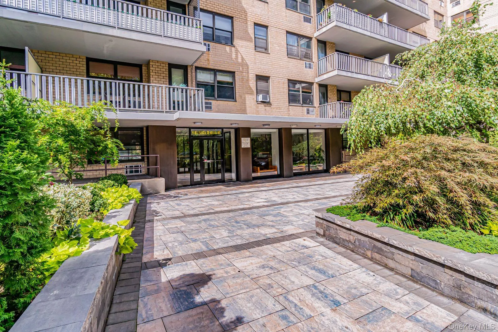 39-60 54th Street, New York, NY, 1 Bedroom Bedrooms, 4 Rooms Rooms,1 BathroomBathrooms,Residential,For Rent,54th,0,1056667 39-60 54th Street, New York, NY, 1 Bedroom Bedrooms, 4 Rooms Rooms,1 BathroomBathrooms,Residential,For Rent,54th,0,1056667
