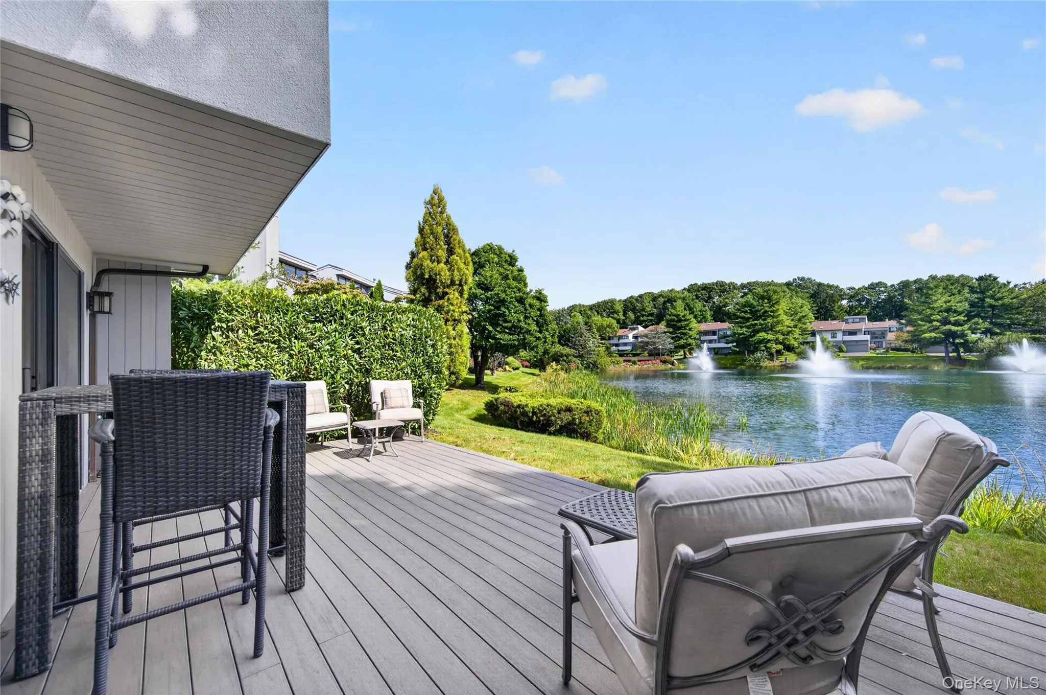 93 Eagle Chase, Oyster Bay, NY, 2 Bedrooms Bedrooms, 7 Rooms Rooms,2 BathroomsBathrooms,Residential,For Rent,Eagle Chase,0,1056673 93 Eagle Chase, Oyster Bay, NY, 2 Bedrooms Bedrooms, 7 Rooms Rooms,2 BathroomsBathrooms,Residential,For Rent,Eagle Chase,0,1056673