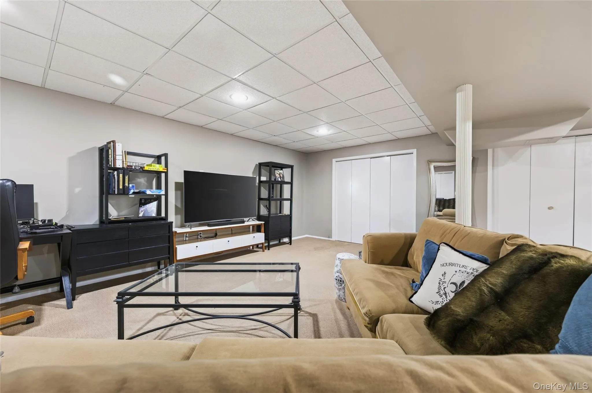 93 Eagle Chase, Oyster Bay, NY, 2 Bedrooms Bedrooms, 7 Rooms Rooms,2 BathroomsBathrooms,Residential,For Rent,Eagle Chase,0,1056673 93 Eagle Chase, Oyster Bay, NY, 2 Bedrooms Bedrooms, 7 Rooms Rooms,2 BathroomsBathrooms,Residential,For Rent,Eagle Chase,0,1056673