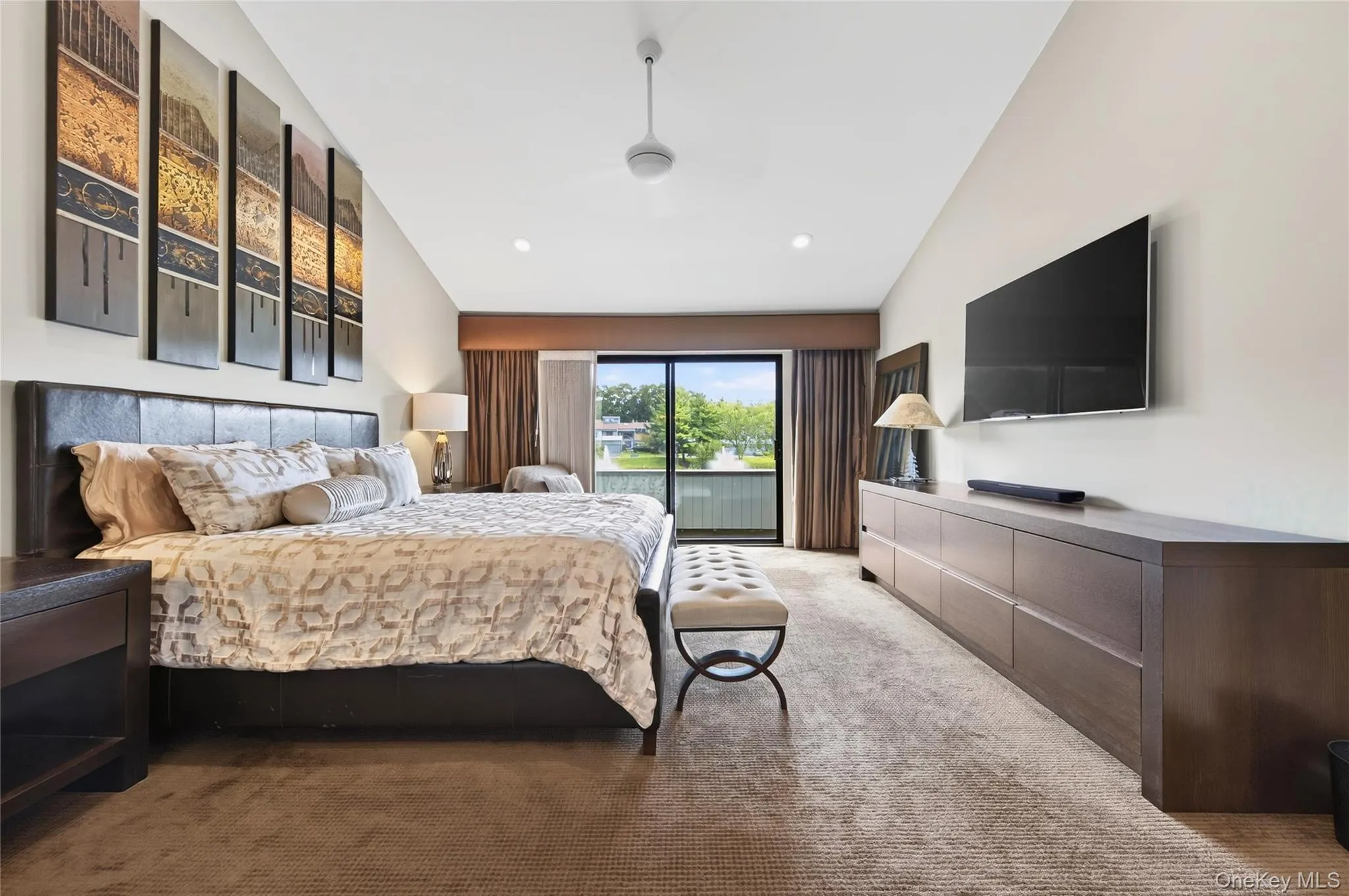93 Eagle Chase, Oyster Bay, NY, 2 Bedrooms Bedrooms, 7 Rooms Rooms,2 BathroomsBathrooms,Residential,For Rent,Eagle Chase,0,1056673 93 Eagle Chase, Oyster Bay, NY, 2 Bedrooms Bedrooms, 7 Rooms Rooms,2 BathroomsBathrooms,Residential,For Rent,Eagle Chase,0,1056673