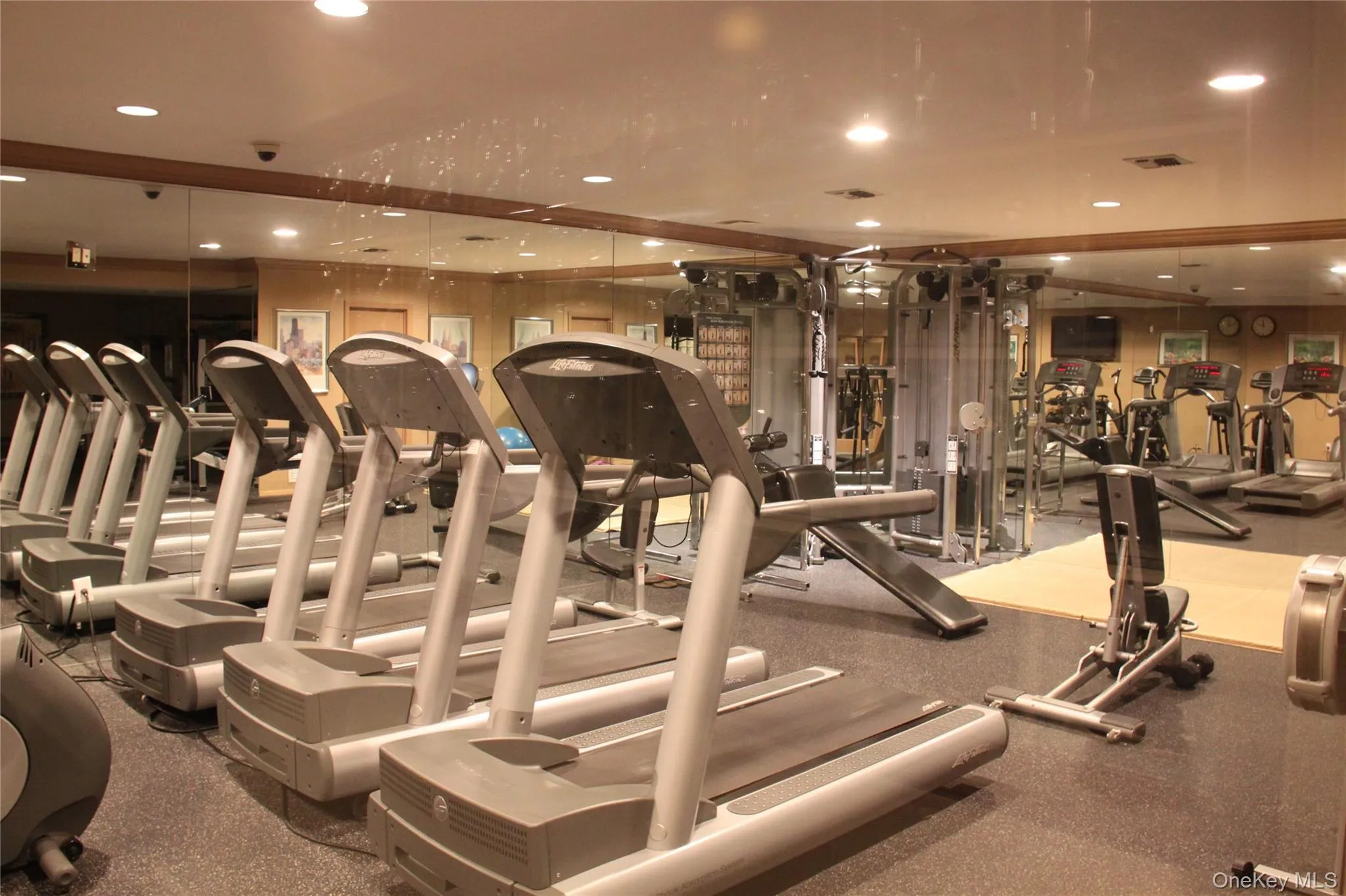 93 Eagle Chase, Oyster Bay, NY, 2 Bedrooms Bedrooms, 7 Rooms Rooms,2 BathroomsBathrooms,Residential,For Rent,Eagle Chase,0,1056673 93 Eagle Chase, Oyster Bay, NY, 2 Bedrooms Bedrooms, 7 Rooms Rooms,2 BathroomsBathrooms,Residential,For Rent,Eagle Chase,0,1056673