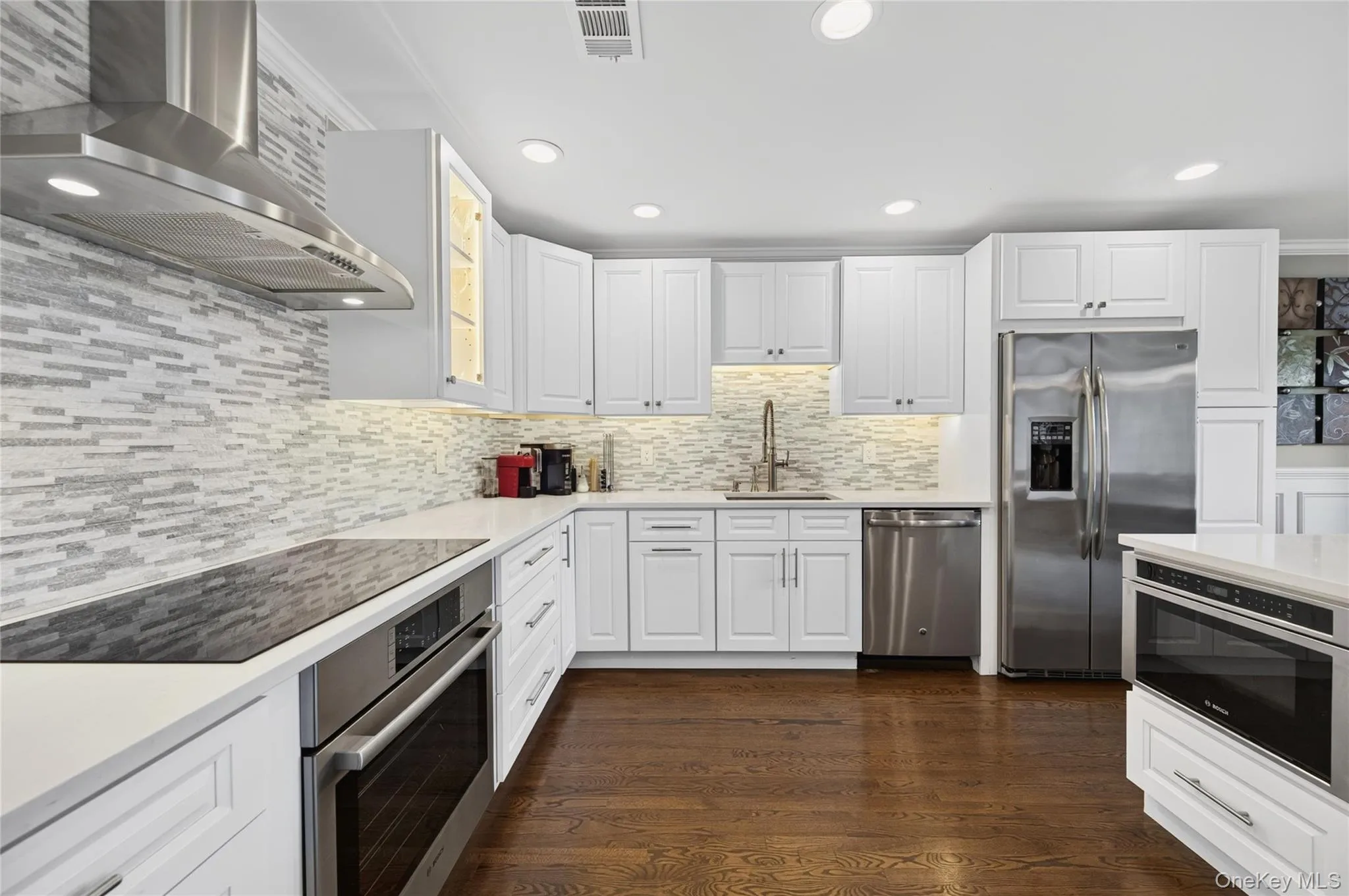 93 Eagle Chase, Oyster Bay, NY, 2 Bedrooms Bedrooms, 7 Rooms Rooms,2 BathroomsBathrooms,Residential,For Rent,Eagle Chase,0,1056673 93 Eagle Chase, Oyster Bay, NY, 2 Bedrooms Bedrooms, 7 Rooms Rooms,2 BathroomsBathrooms,Residential,For Rent,Eagle Chase,0,1056673