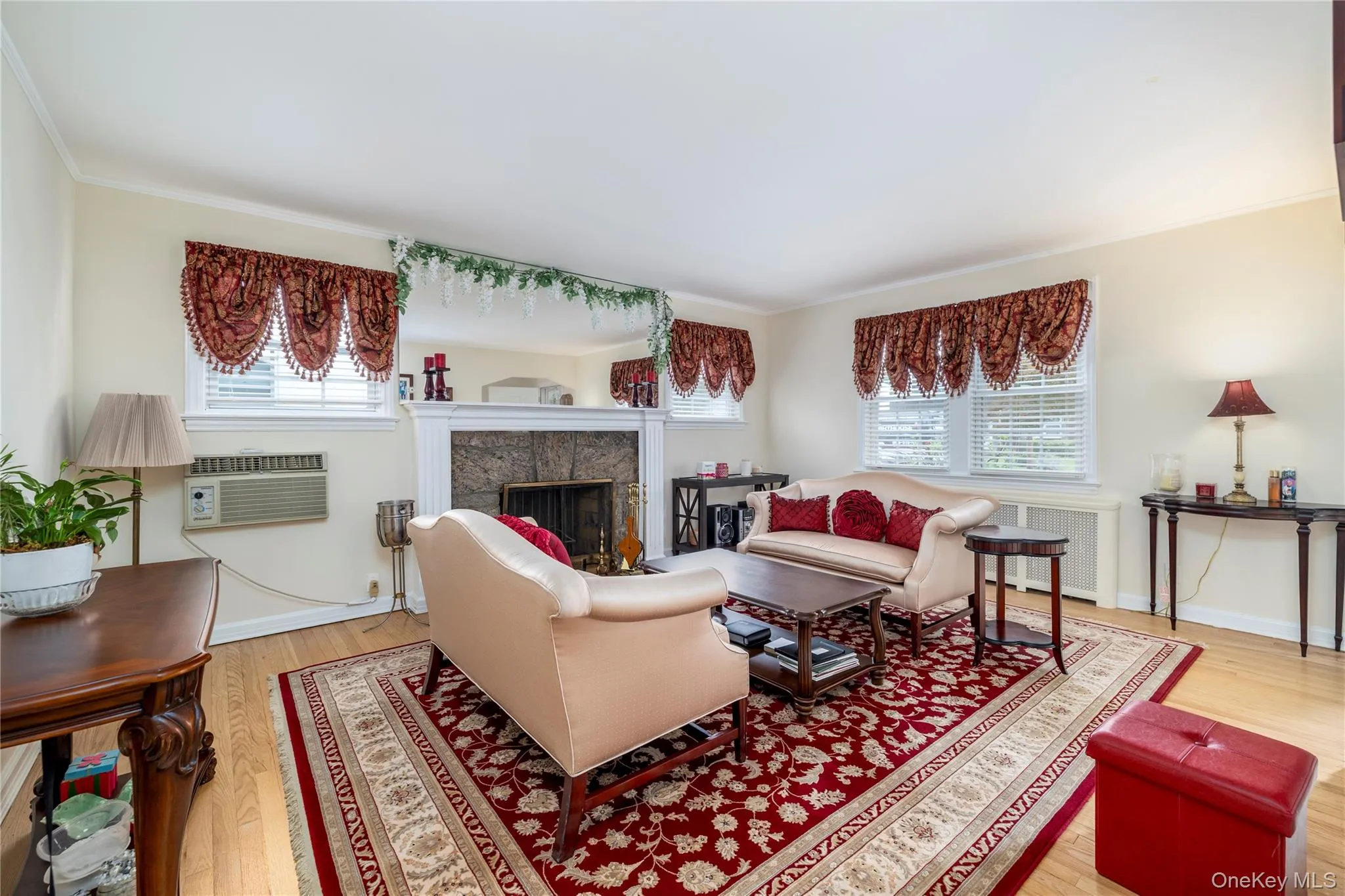 408 Jackson Avenue, Hempstead, NY, 4 Bedrooms Bedrooms, 7 Rooms Rooms,2 BathroomsBathrooms,Residential,For Rent,Jackson,0,1056674 408 Jackson Avenue, Hempstead, NY, 4 Bedrooms Bedrooms, 7 Rooms Rooms,2 BathroomsBathrooms,Residential,For Rent,Jackson,0,1056674