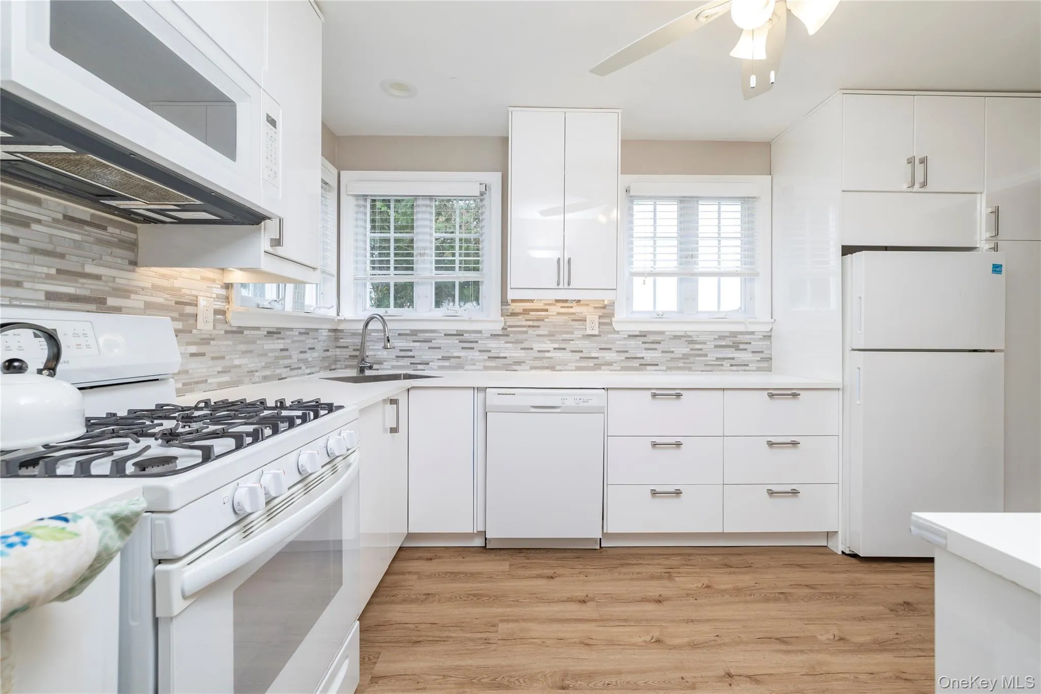 408 Jackson Avenue, Hempstead, NY, 4 Bedrooms Bedrooms, 7 Rooms Rooms,2 BathroomsBathrooms,Residential,For Rent,Jackson,0,1056674 408 Jackson Avenue, Hempstead, NY, 4 Bedrooms Bedrooms, 7 Rooms Rooms,2 BathroomsBathrooms,Residential,For Rent,Jackson,0,1056674