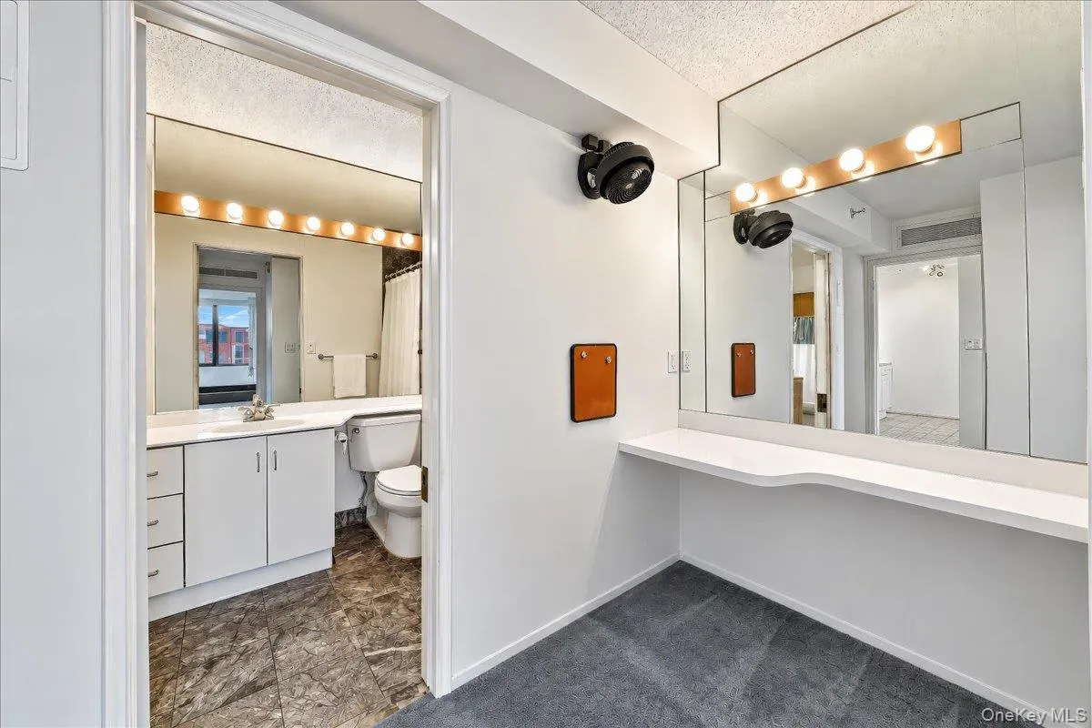 4 Martine Avenue, White Plains, NY, 1 Bedroom Bedrooms, 3 Rooms Rooms,1 BathroomBathrooms,Residential,For Rent,Martine,0,1056677 4 Martine Avenue, White Plains, NY, 1 Bedroom Bedrooms, 3 Rooms Rooms,1 BathroomBathrooms,Residential,For Rent,Martine,0,1056677