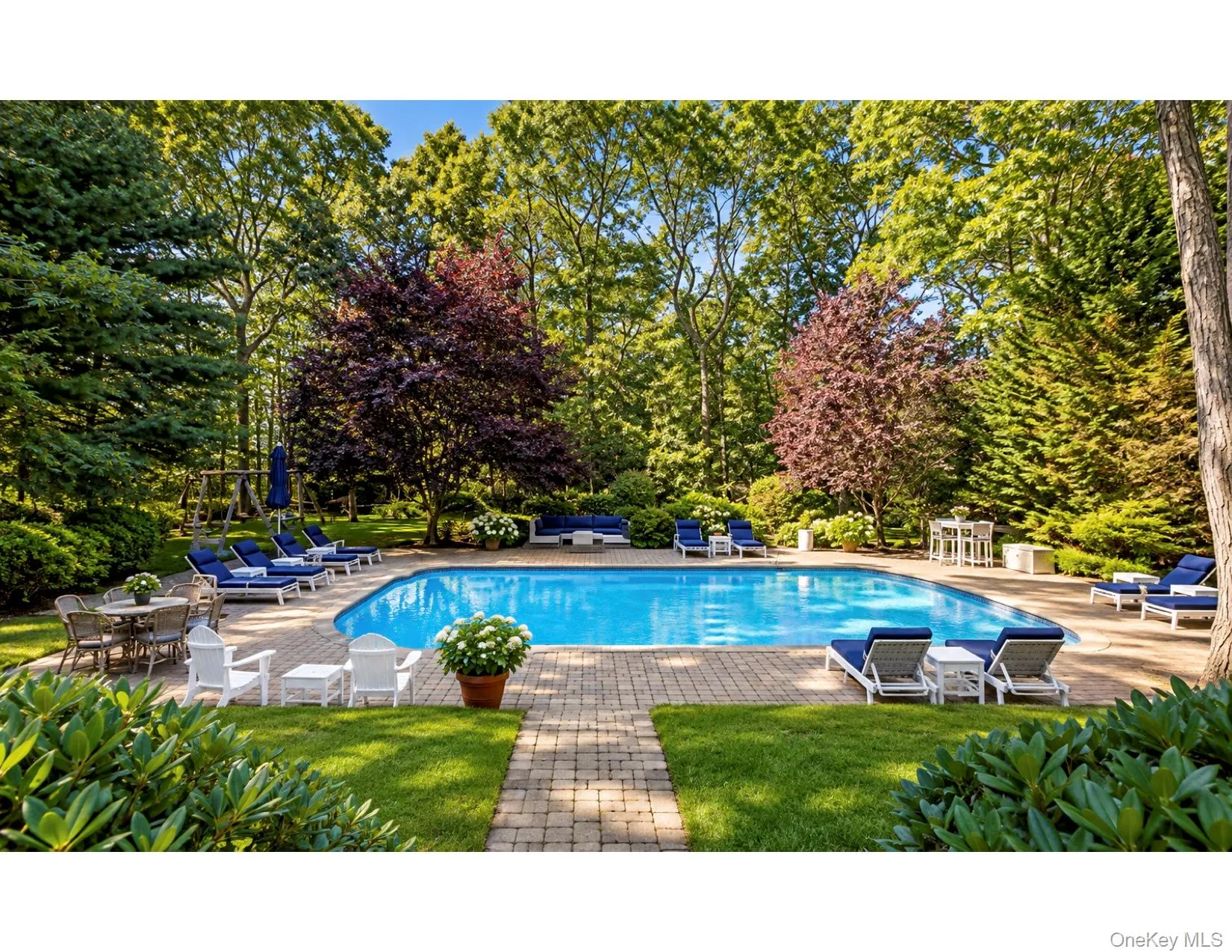 16 Willowood Court, Southampton, NY, 7 Bedrooms Bedrooms, 15 Rooms Rooms,3 BathroomsBathrooms,Residential,For Rent,Willowood,0,1056685 16 Willowood Court, Southampton, NY, 7 Bedrooms Bedrooms, 15 Rooms Rooms,3 BathroomsBathrooms,Residential,For Rent,Willowood,0,1056685