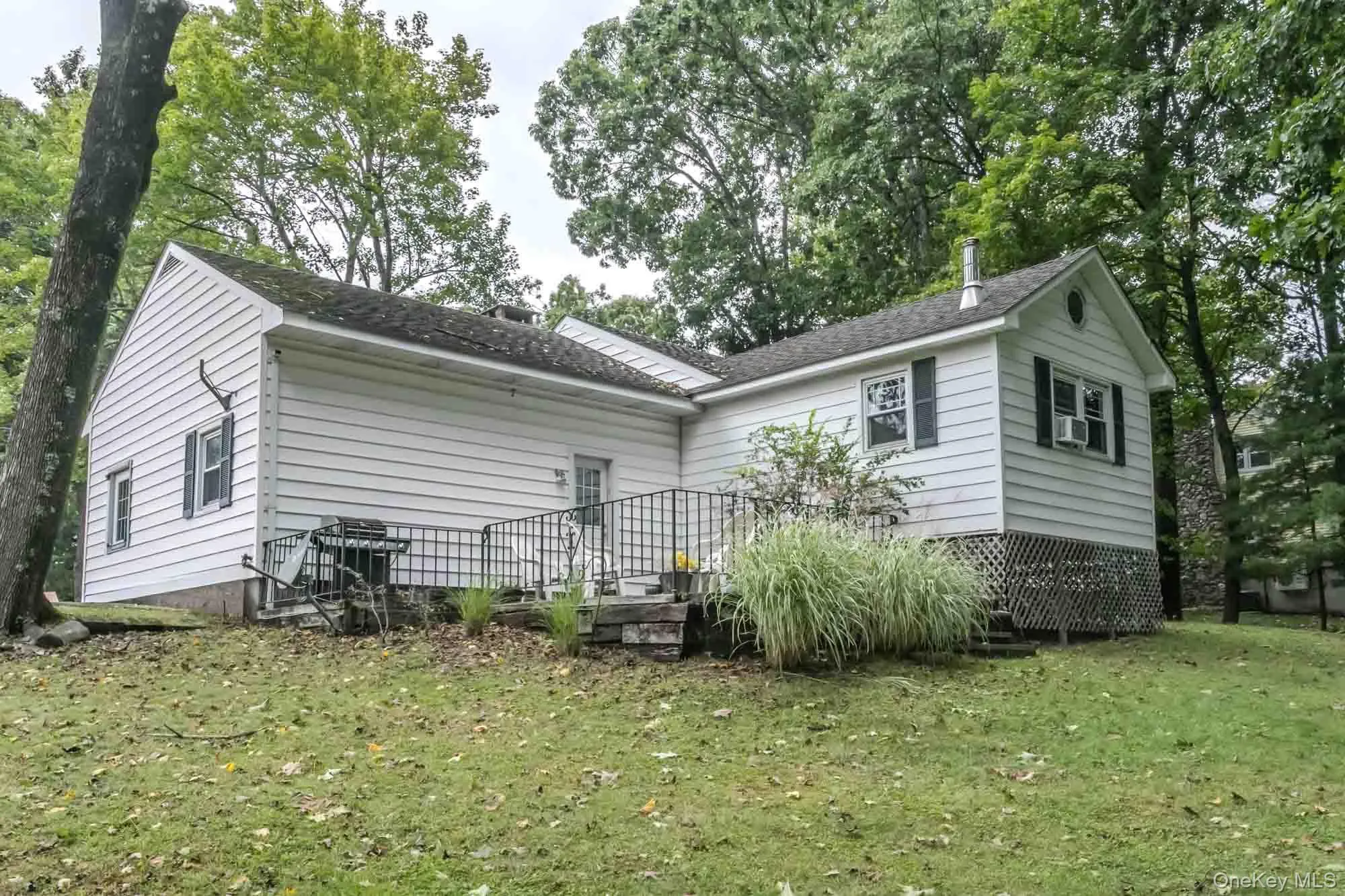 8 Crescent Avenue, Warwick (town), NY, 3 Bedrooms Bedrooms, 8 Rooms Rooms,1 BathroomBathrooms,Residential,For Rent,Crescent,0,1056688 8 Crescent Avenue, Warwick (town), NY, 3 Bedrooms Bedrooms, 8 Rooms Rooms,1 BathroomBathrooms,Residential,For Rent,Crescent,0,1056688
