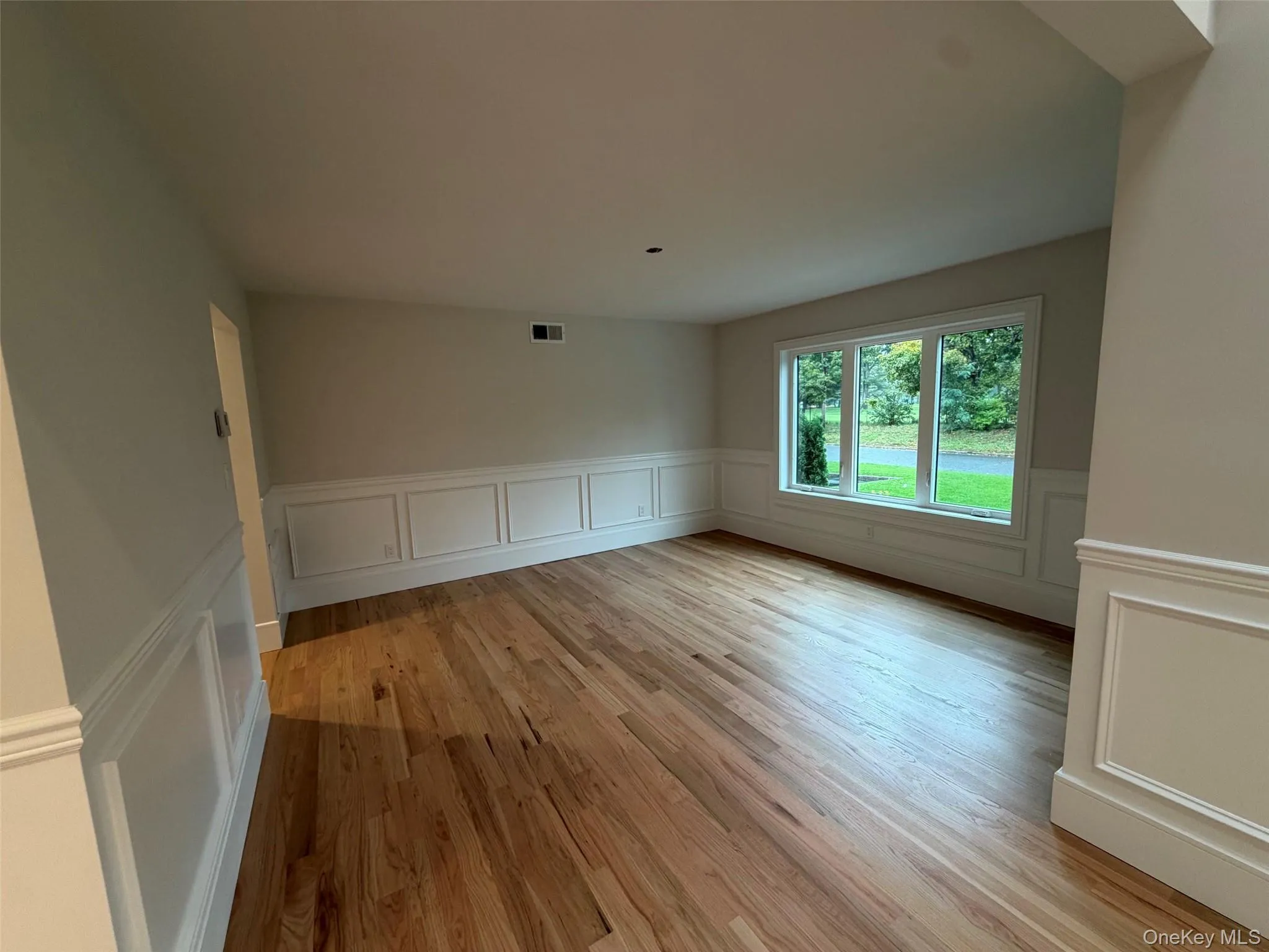 230 Willis Avenue, Oyster Bay, NY, 4 Bedrooms Bedrooms, 8 Rooms Rooms,2 BathroomsBathrooms,Residential,For Rent,Willis,0,1056692 230 Willis Avenue, Oyster Bay, NY, 4 Bedrooms Bedrooms, 8 Rooms Rooms,2 BathroomsBathrooms,Residential,For Rent,Willis,0,1056692