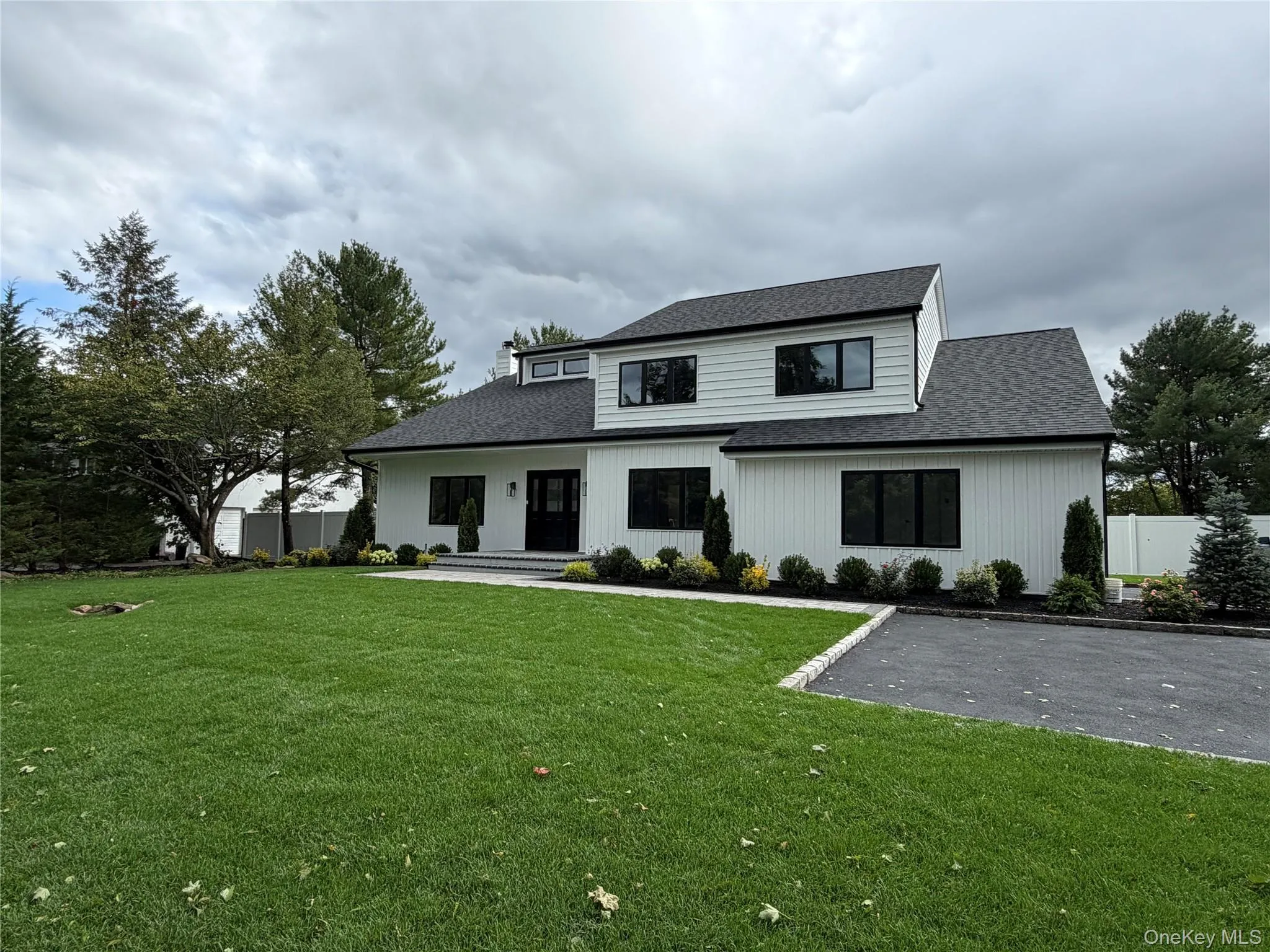 230 Willis Avenue, Oyster Bay, NY, 4 Bedrooms Bedrooms, 8 Rooms Rooms,2 BathroomsBathrooms,Residential,For Rent,Willis,0,1056692 230 Willis Avenue, Oyster Bay, NY, 4 Bedrooms Bedrooms, 8 Rooms Rooms,2 BathroomsBathrooms,Residential,For Rent,Willis,0,1056692