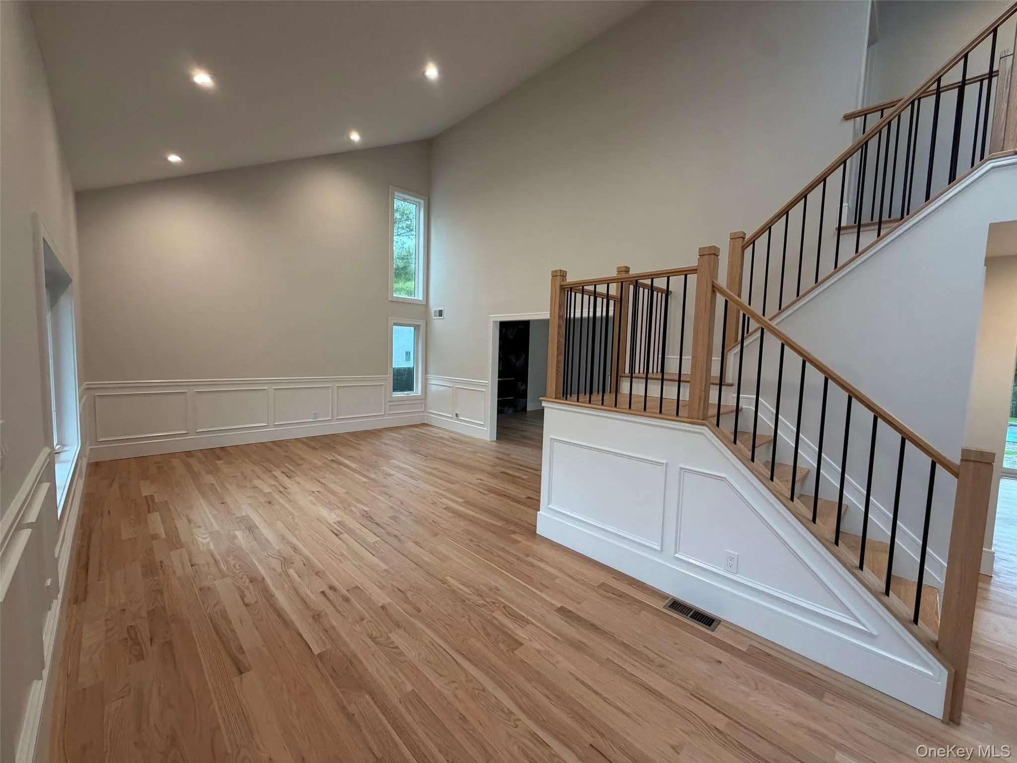 230 Willis Avenue, Oyster Bay, NY, 4 Bedrooms Bedrooms, 8 Rooms Rooms,2 BathroomsBathrooms,Residential,For Rent,Willis,0,1056692 230 Willis Avenue, Oyster Bay, NY, 4 Bedrooms Bedrooms, 8 Rooms Rooms,2 BathroomsBathrooms,Residential,For Rent,Willis,0,1056692