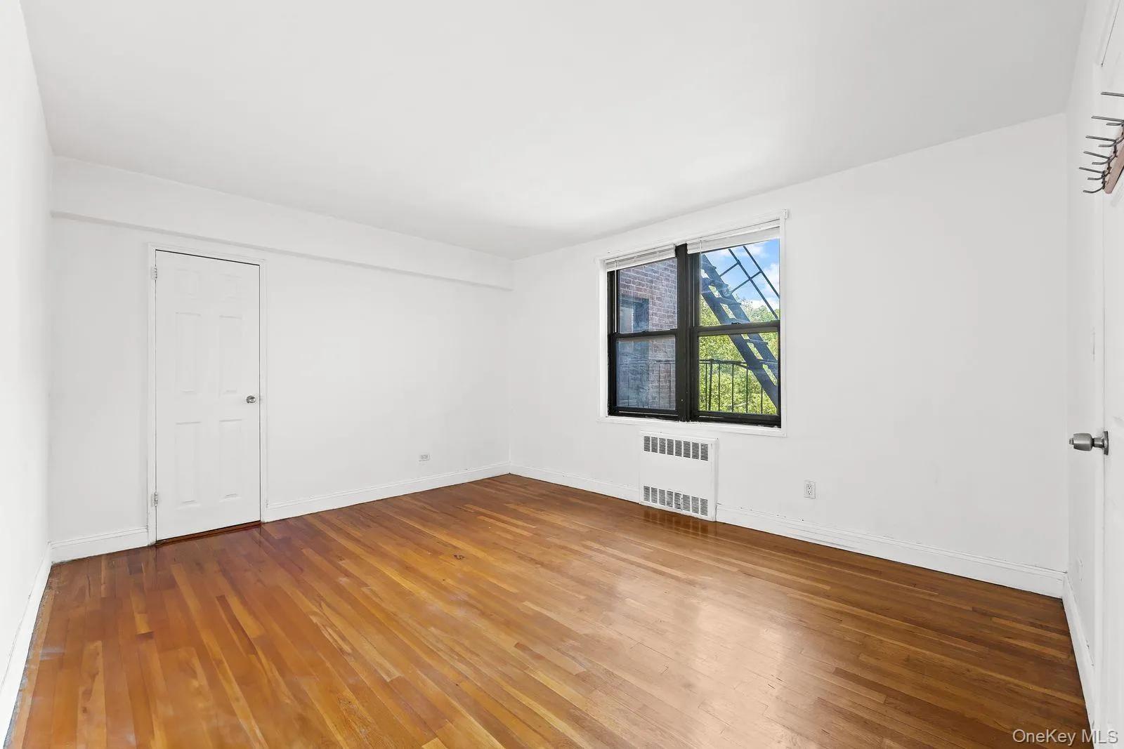 150-20 71st Street, New York, NY, 2 Bedrooms Bedrooms, 4 Rooms Rooms,1 BathroomBathrooms,Residential,For Rent,71st,0,1056695 150-20 71st Street, New York, NY, 2 Bedrooms Bedrooms, 4 Rooms Rooms,1 BathroomBathrooms,Residential,For Rent,71st,0,1056695