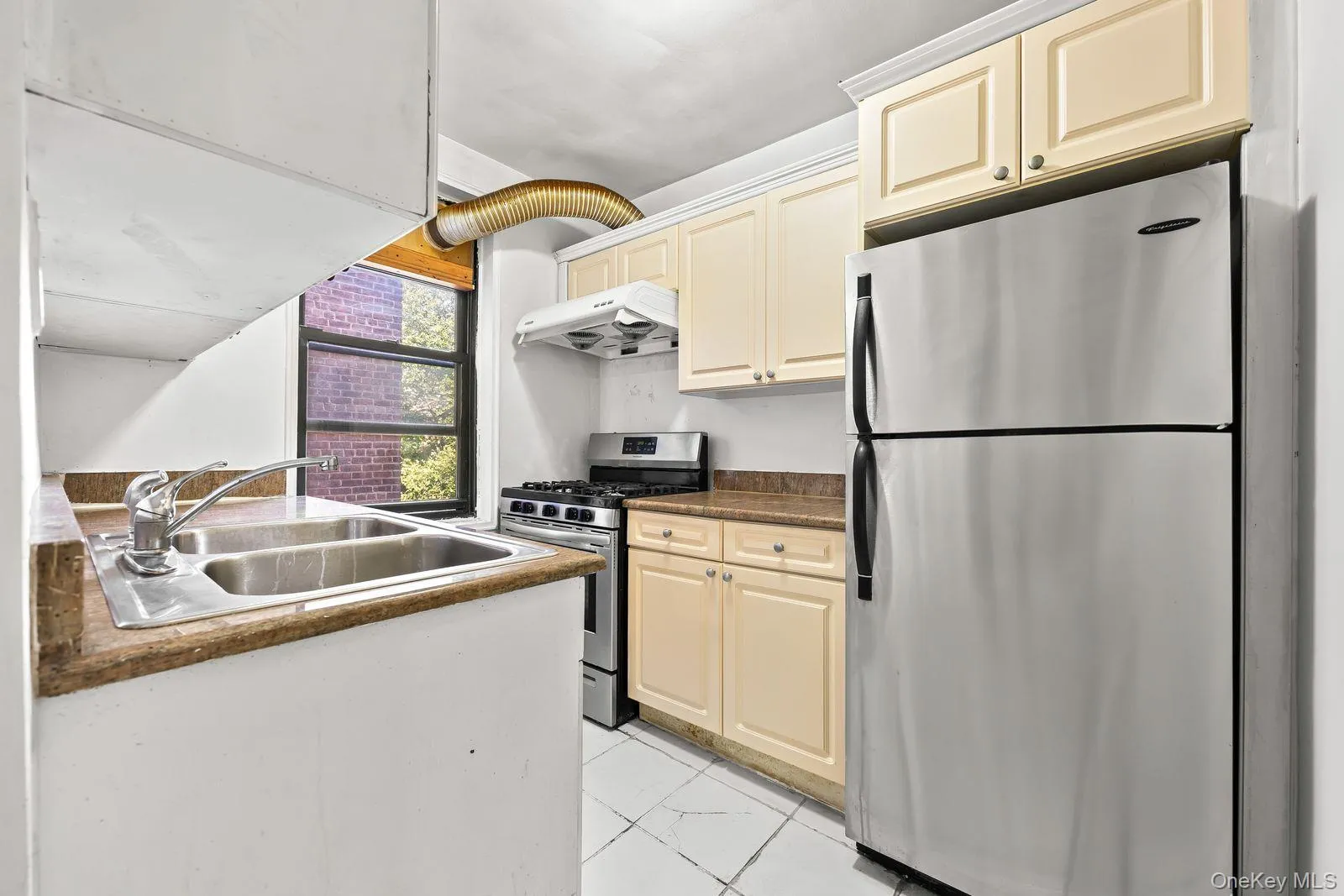 150-20 71st Street, New York, NY, 2 Bedrooms Bedrooms, 4 Rooms Rooms,1 BathroomBathrooms,Residential,For Rent,71st,0,1056695 150-20 71st Street, New York, NY, 2 Bedrooms Bedrooms, 4 Rooms Rooms,1 BathroomBathrooms,Residential,For Rent,71st,0,1056695