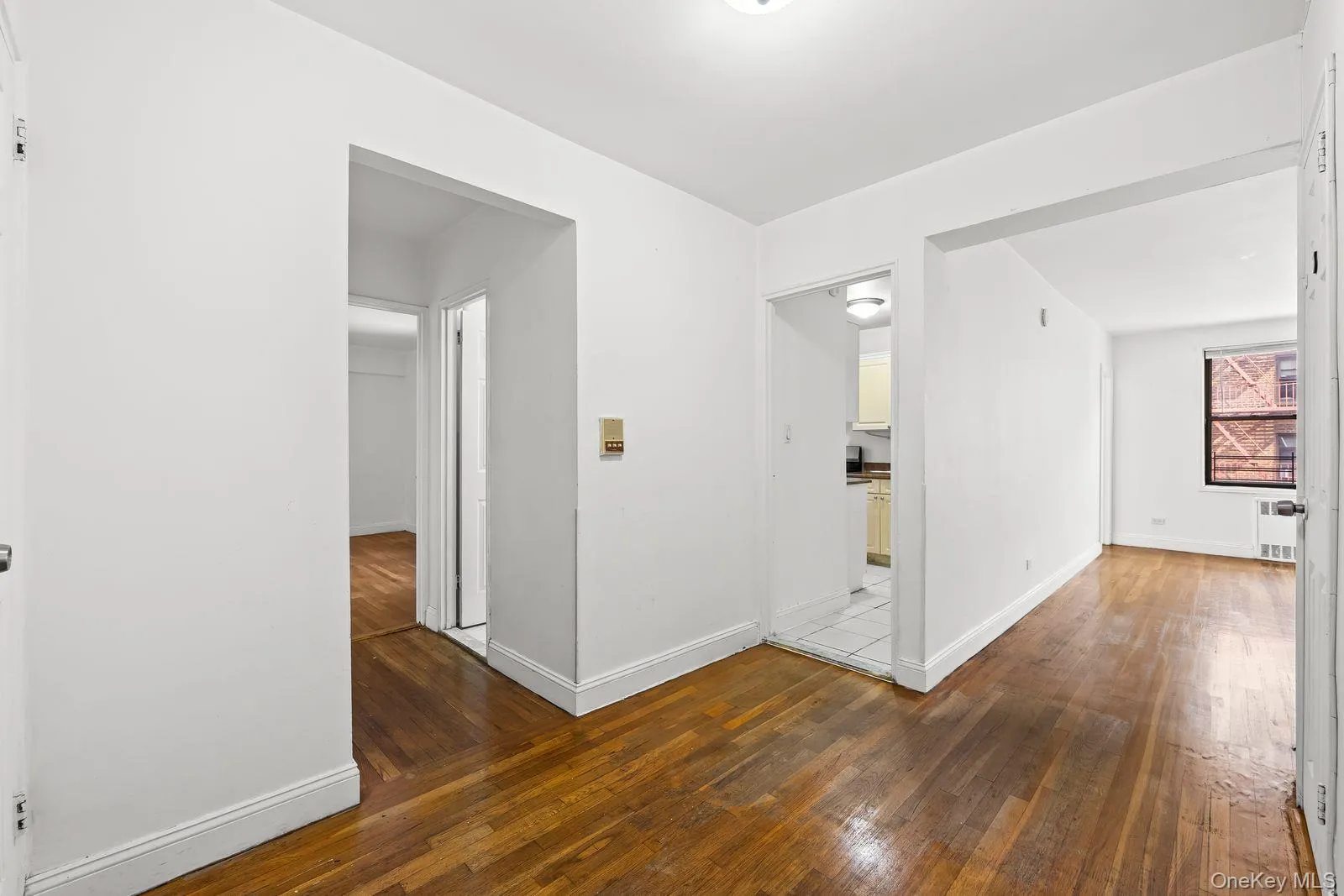 150-20 71st Street, New York, NY, 2 Bedrooms Bedrooms, 4 Rooms Rooms,1 BathroomBathrooms,Residential,For Rent,71st,0,1056695 150-20 71st Street, New York, NY, 2 Bedrooms Bedrooms, 4 Rooms Rooms,1 BathroomBathrooms,Residential,For Rent,71st,0,1056695