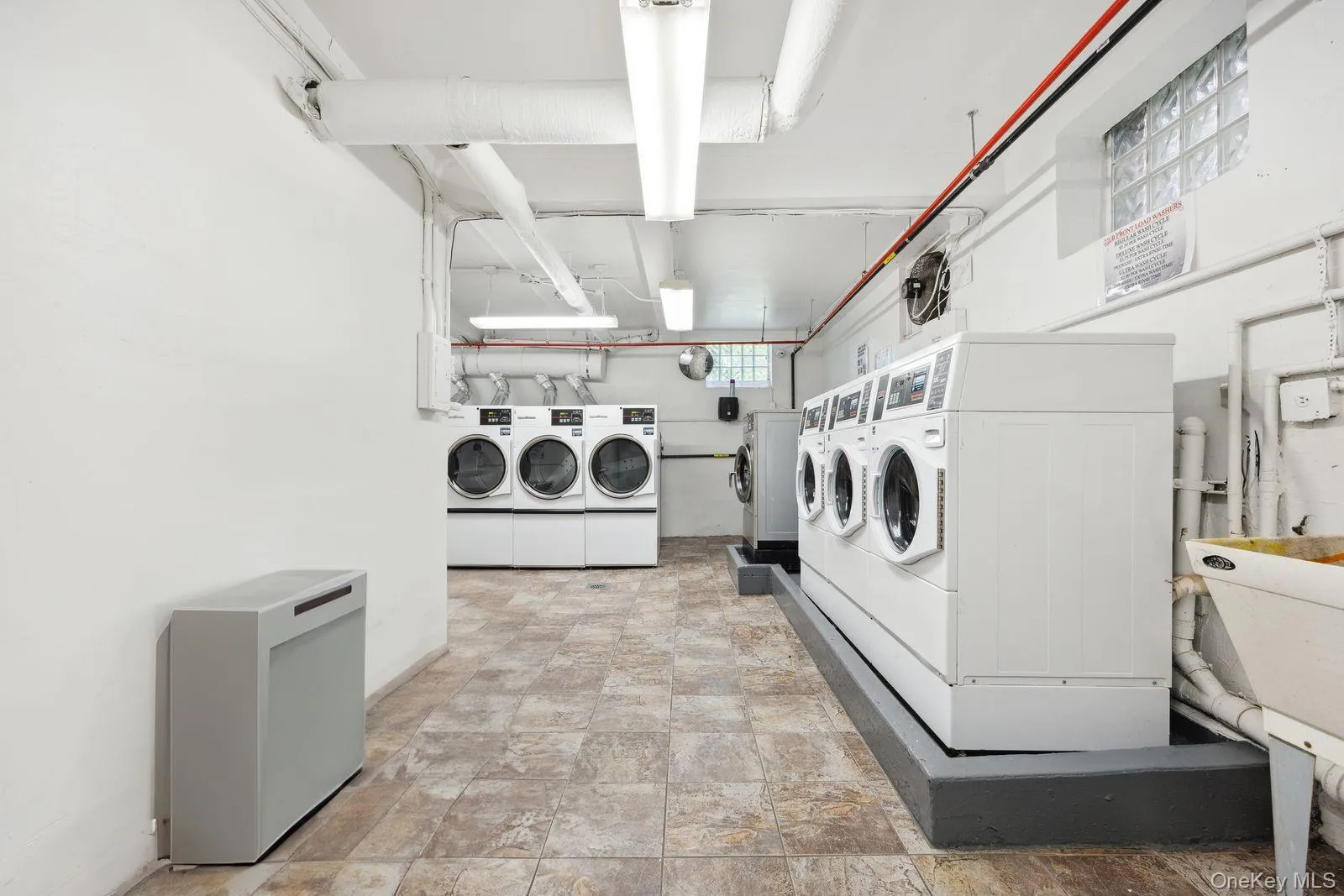 150-20 71st Street, New York, NY, 2 Bedrooms Bedrooms, 4 Rooms Rooms,1 BathroomBathrooms,Residential,For Rent,71st,0,1056695 150-20 71st Street, New York, NY, 2 Bedrooms Bedrooms, 4 Rooms Rooms,1 BathroomBathrooms,Residential,For Rent,71st,0,1056695