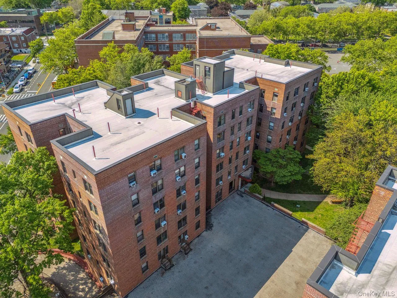 150-20 71st Street, New York, NY, 2 Bedrooms Bedrooms, 4 Rooms Rooms,1 BathroomBathrooms,Residential,For Rent,71st,0,1056695 150-20 71st Street, New York, NY, 2 Bedrooms Bedrooms, 4 Rooms Rooms,1 BathroomBathrooms,Residential,For Rent,71st,0,1056695