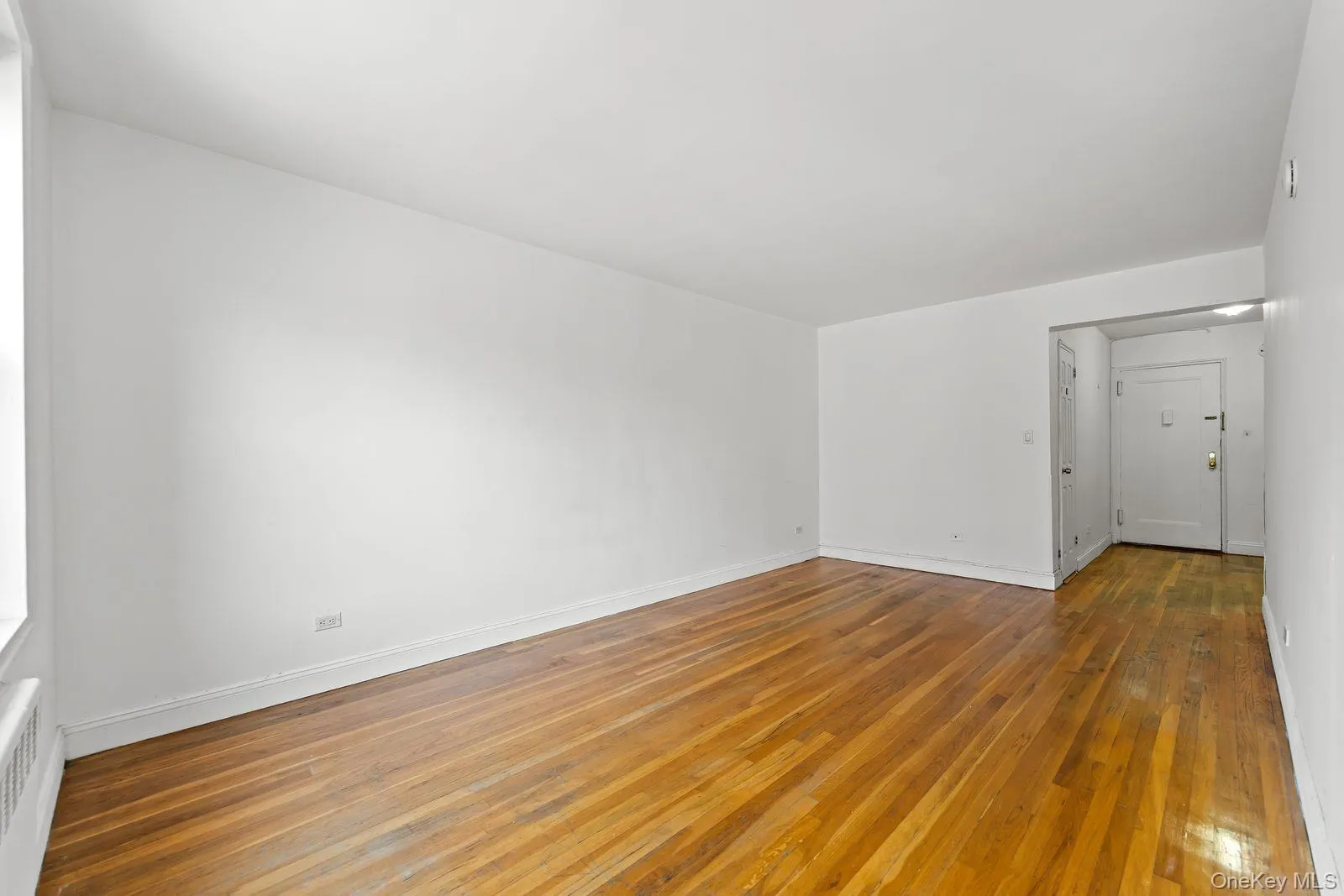 150-20 71st Street, New York, NY, 2 Bedrooms Bedrooms, 4 Rooms Rooms,1 BathroomBathrooms,Residential,For Rent,71st,0,1056695 150-20 71st Street, New York, NY, 2 Bedrooms Bedrooms, 4 Rooms Rooms,1 BathroomBathrooms,Residential,For Rent,71st,0,1056695