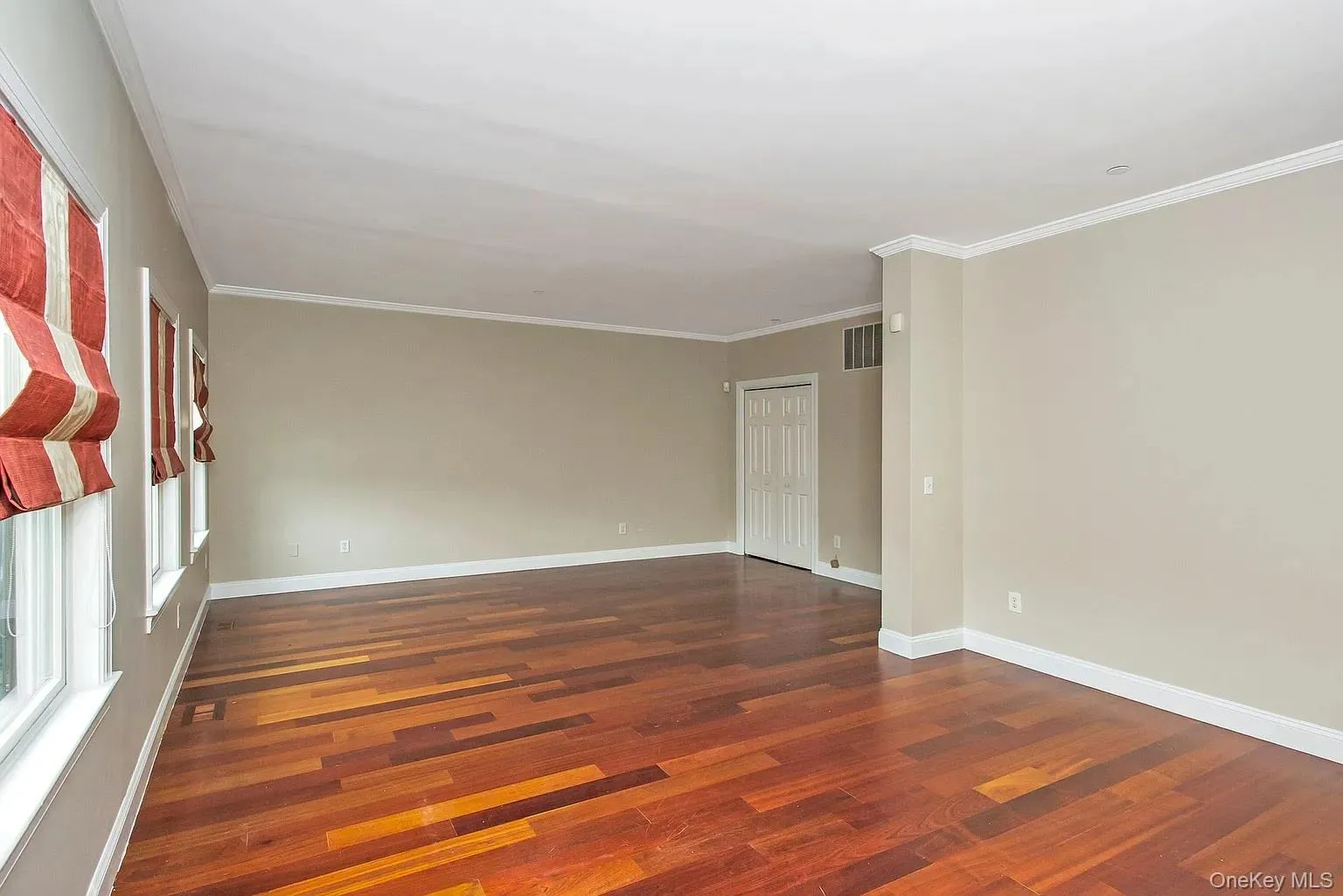 278 Church Street, White Plains, NY, 3 Bedroom Bedrooms, 7 Room Rooms,2 BathroomBathrooms,Residential Lease,For Rent,Church,0,1056697 278 Church Street, White Plains, NY, 3 Bedroom Bedrooms, 7 Room Rooms,2 BathroomBathrooms,Residential Lease,For Rent,Church,0,1056697