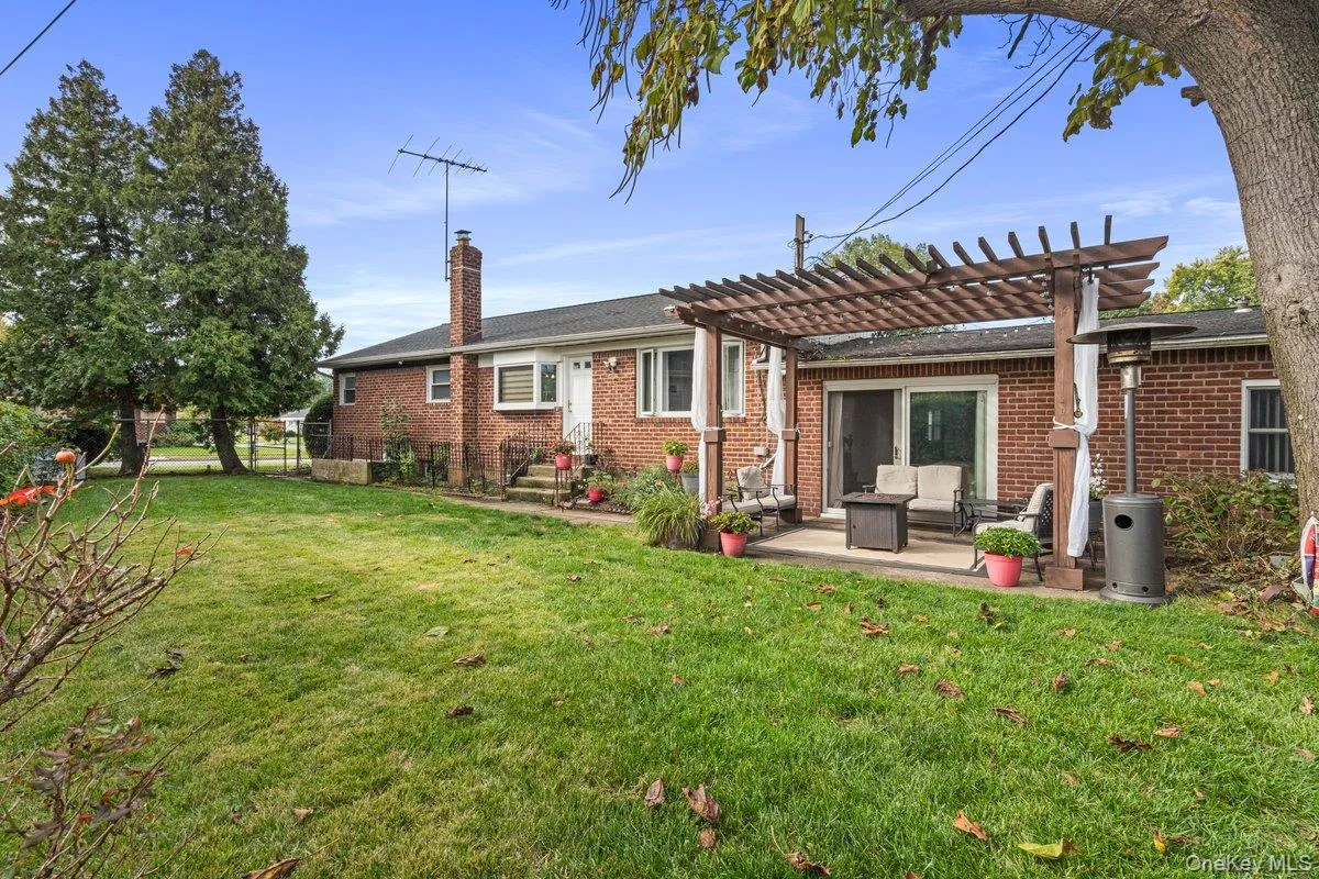 519 Bieling Road, Hempstead, NY, 4 Bedrooms Bedrooms, 8 Rooms Rooms,2 BathroomsBathrooms,Residential,For Rent,Bieling,0,1056699 519 Bieling Road, Hempstead, NY, 4 Bedrooms Bedrooms, 8 Rooms Rooms,2 BathroomsBathrooms,Residential,For Rent,Bieling,0,1056699