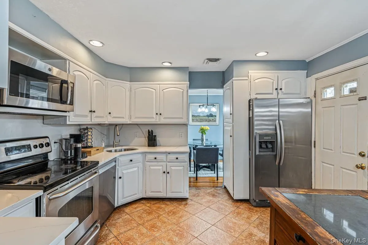 519 Bieling Road, Hempstead, NY, 4 Bedrooms Bedrooms, 8 Rooms Rooms,2 BathroomsBathrooms,Residential,For Rent,Bieling,0,1056699 519 Bieling Road, Hempstead, NY, 4 Bedrooms Bedrooms, 8 Rooms Rooms,2 BathroomsBathrooms,Residential,For Rent,Bieling,0,1056699