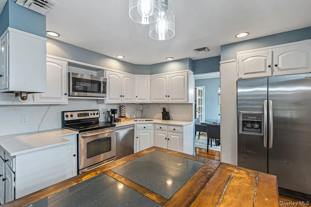 519 Bieling Road, Hempstead, NY, 4 Bedrooms Bedrooms, 8 Rooms Rooms,2 BathroomsBathrooms,Residential,For Rent,Bieling,0,1056699 519 Bieling Road, Hempstead, NY, 4 Bedrooms Bedrooms, 8 Rooms Rooms,2 BathroomsBathrooms,Residential,For Rent,Bieling,0,1056699