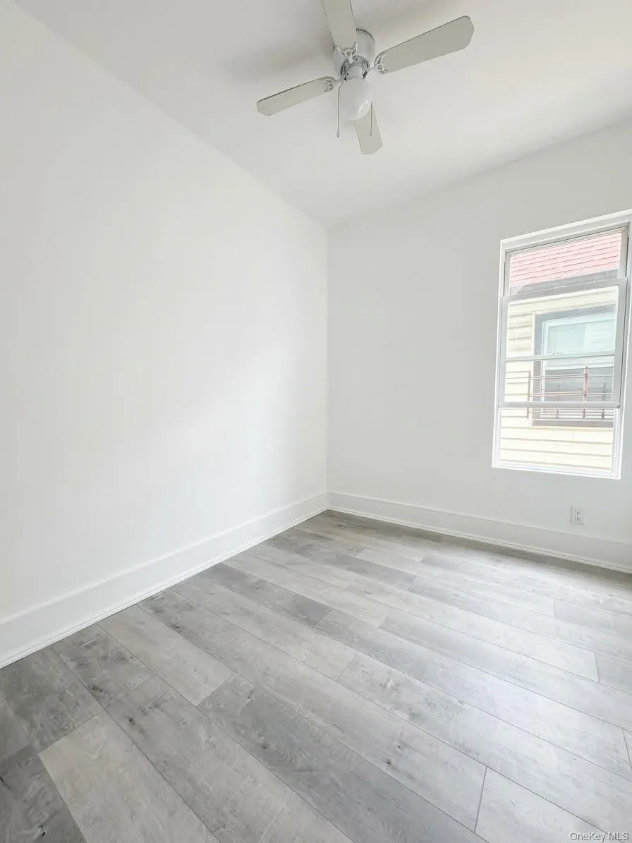 1718 Edison Avenue, New York, NY, 3 Bedrooms Bedrooms, 6 Rooms Rooms,1 BathroomBathrooms,Residential Lease,For Rent,Edison,0,1056700 1718 Edison Avenue, New York, NY, 3 Bedrooms Bedrooms, 6 Rooms Rooms,1 BathroomBathrooms,Residential Lease,For Rent,Edison,0,1056700