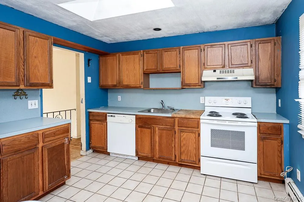 84 Craft Road, Brookhaven, NY, 4 Bedrooms Bedrooms, 8 Rooms Rooms,2 BathroomsBathrooms,Residential,For Rent,Craft,0,1056705 84 Craft Road, Brookhaven, NY, 4 Bedrooms Bedrooms, 8 Rooms Rooms,2 BathroomsBathrooms,Residential,For Rent,Craft,0,1056705