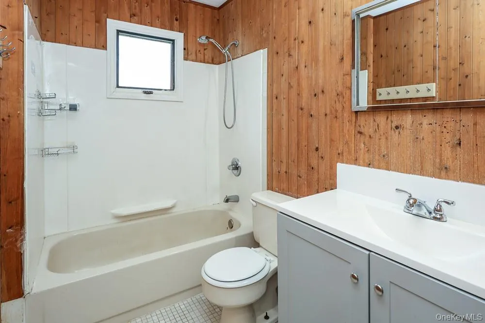 84 Craft Road, Brookhaven, NY, 4 Bedrooms Bedrooms, 8 Rooms Rooms,2 BathroomsBathrooms,Residential,For Rent,Craft,0,1056705 84 Craft Road, Brookhaven, NY, 4 Bedrooms Bedrooms, 8 Rooms Rooms,2 BathroomsBathrooms,Residential,For Rent,Craft,0,1056705