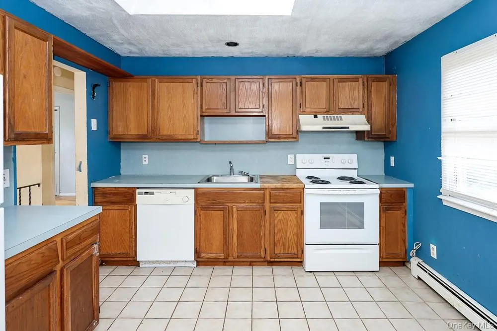 84 Craft Road, Brookhaven, NY, 4 Bedrooms Bedrooms, 8 Rooms Rooms,2 BathroomsBathrooms,Residential,For Rent,Craft,0,1056705 84 Craft Road, Brookhaven, NY, 4 Bedrooms Bedrooms, 8 Rooms Rooms,2 BathroomsBathrooms,Residential,For Rent,Craft,0,1056705