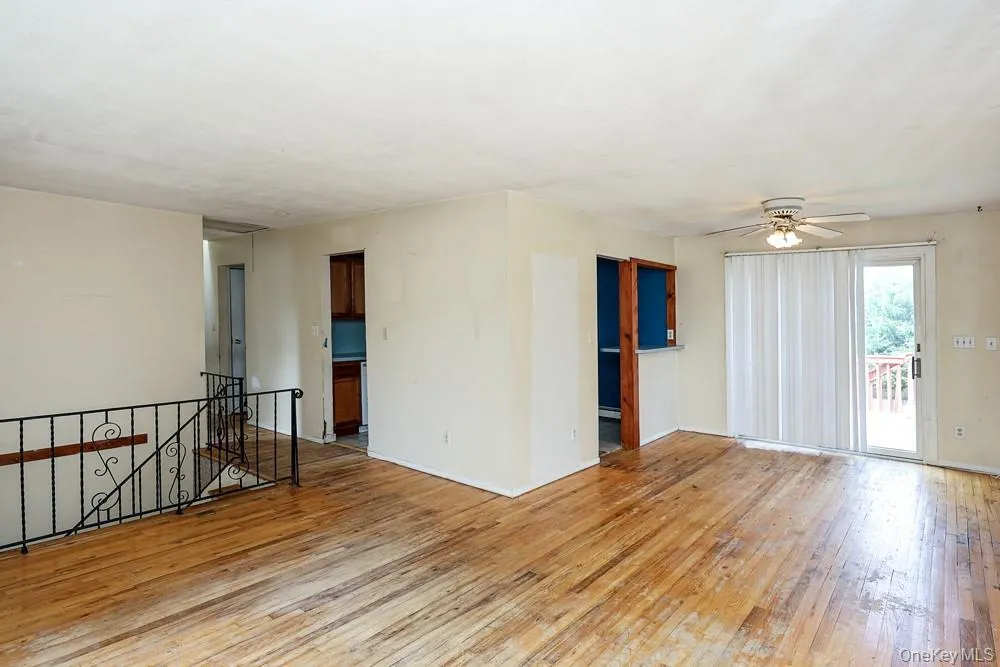 84 Craft Road, Brookhaven, NY, 4 Bedrooms Bedrooms, 8 Rooms Rooms,2 BathroomsBathrooms,Residential,For Rent,Craft,0,1056705 84 Craft Road, Brookhaven, NY, 4 Bedrooms Bedrooms, 8 Rooms Rooms,2 BathroomsBathrooms,Residential,For Rent,Craft,0,1056705