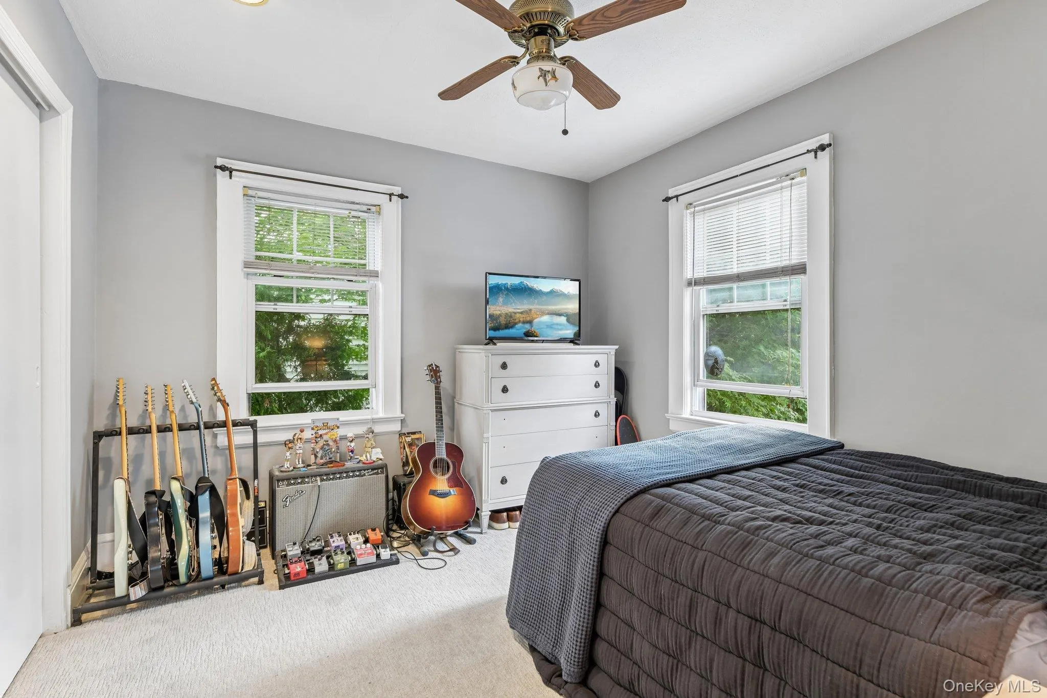 27 Juniper Avenue, North Hempstead, NY, 2 Bedrooms Bedrooms, 6 Rooms Rooms,1 BathroomBathrooms,Residential,For Rent,Juniper,0,1056706 27 Juniper Avenue, North Hempstead, NY, 2 Bedrooms Bedrooms, 6 Rooms Rooms,1 BathroomBathrooms,Residential,For Rent,Juniper,0,1056706