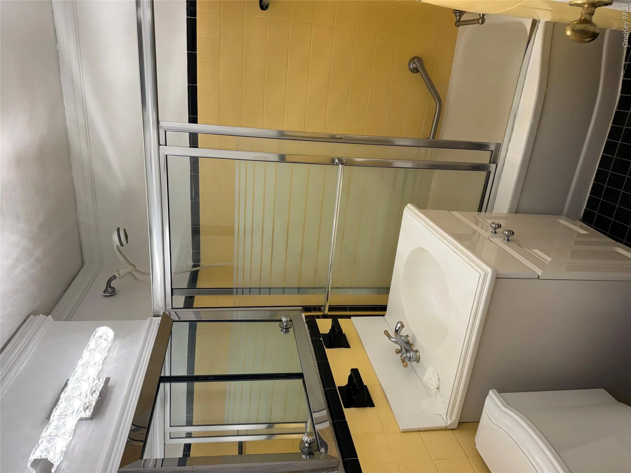 9810 64th Avenue, New York, NY, 1 Bedroom Bedrooms, 3 Rooms Rooms,1 BathroomBathrooms,Residential Lease,For Rent,64th,0,1056707 9810 64th Avenue, New York, NY, 1 Bedroom Bedrooms, 3 Rooms Rooms,1 BathroomBathrooms,Residential Lease,For Rent,64th,0,1056707