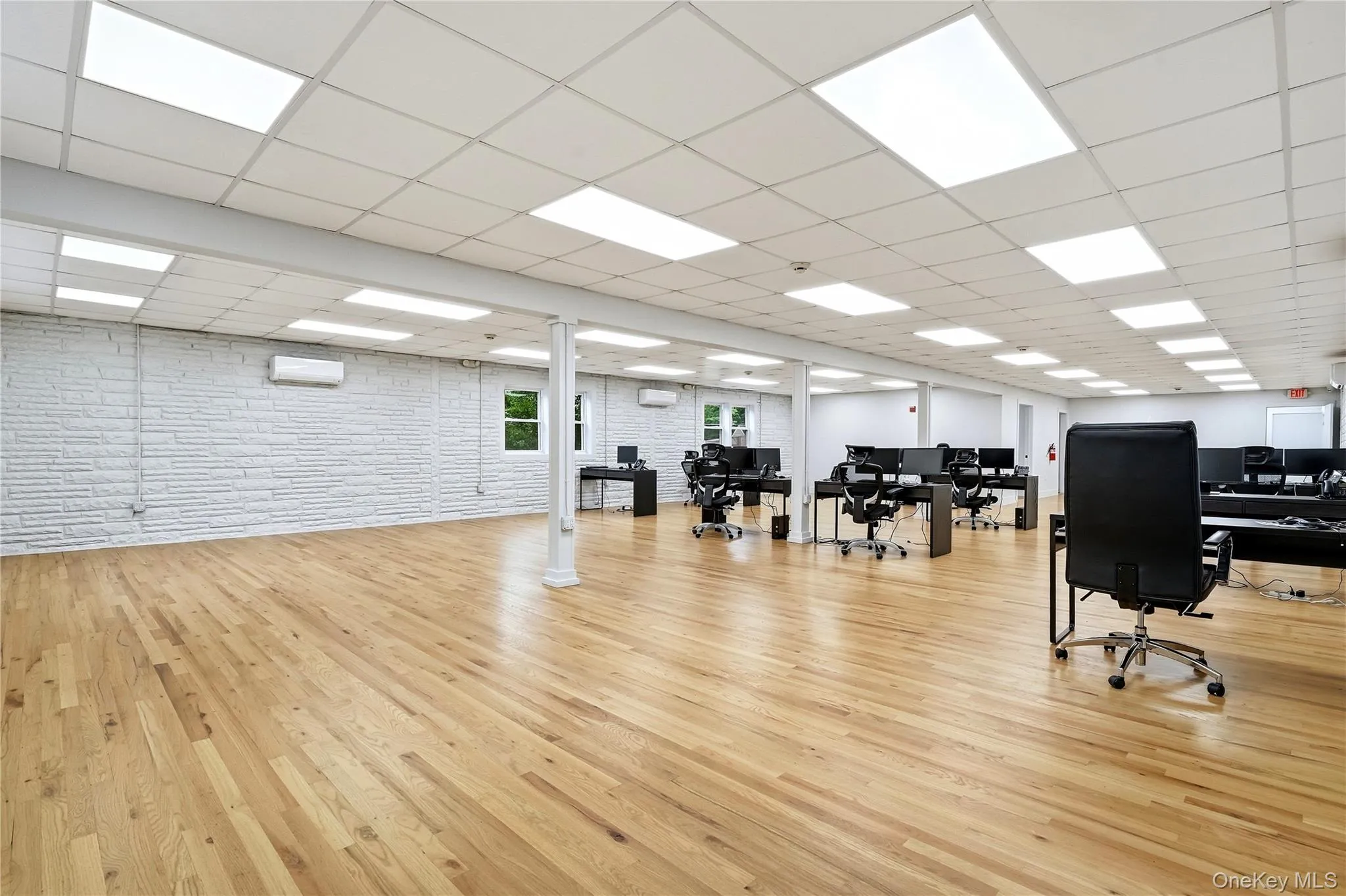 655 Middle Country Road, Smithtown, NY, ,Commercial Lease,For Rent,Middle Country,0,1056717 655 Middle Country Road, Smithtown, NY, ,Commercial Lease,For Rent,Middle Country,0,1056717
