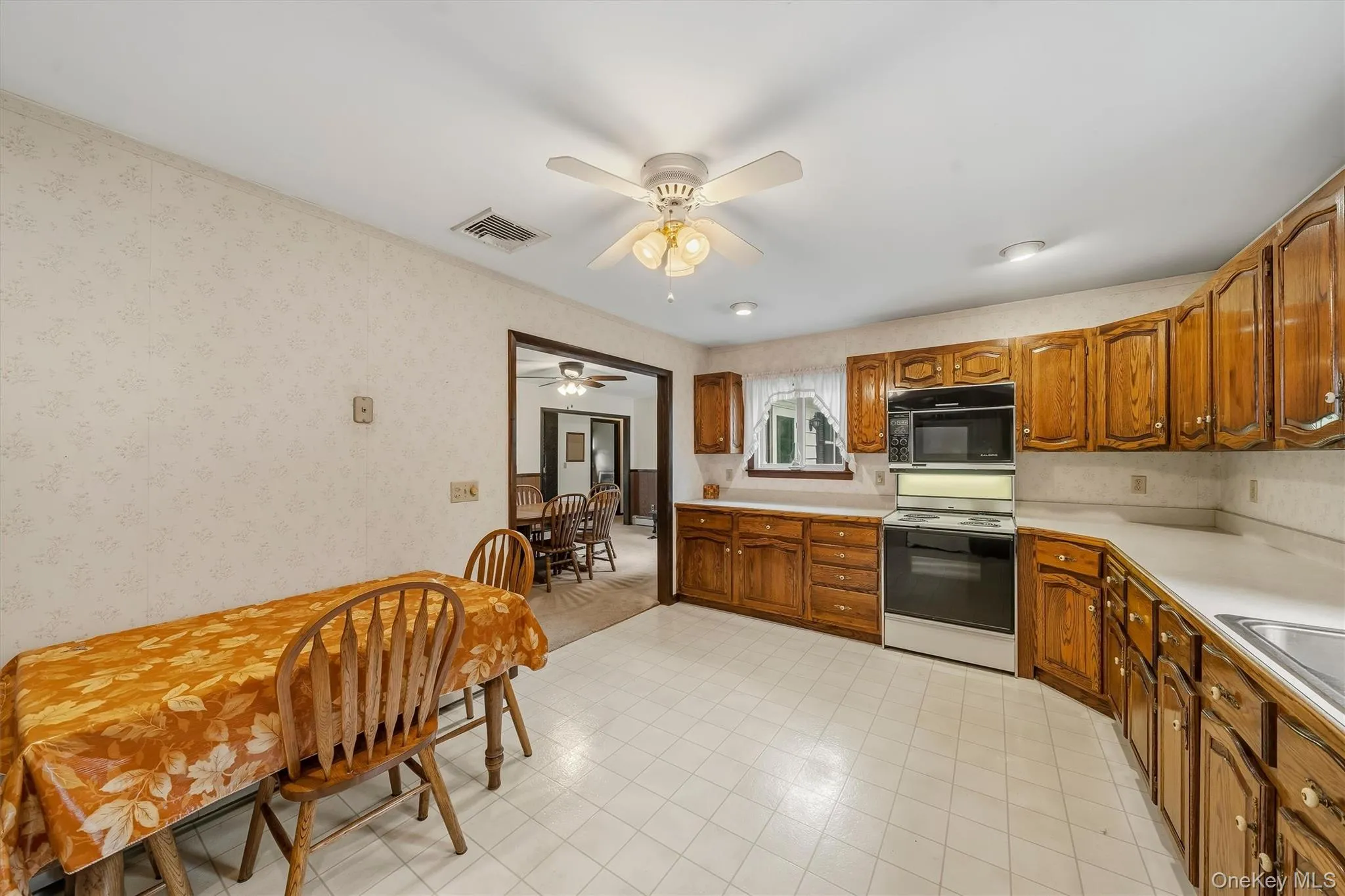 160 County Route 1, Warwick (town), NY, 3 Bedrooms Bedrooms, 10 Rooms Rooms,1 BathroomBathrooms,Residential,For Rent,County Route 1,0,1056726 160 County Route 1, Warwick (town), NY, 3 Bedrooms Bedrooms, 10 Rooms Rooms,1 BathroomBathrooms,Residential,For Rent,County Route 1,0,1056726