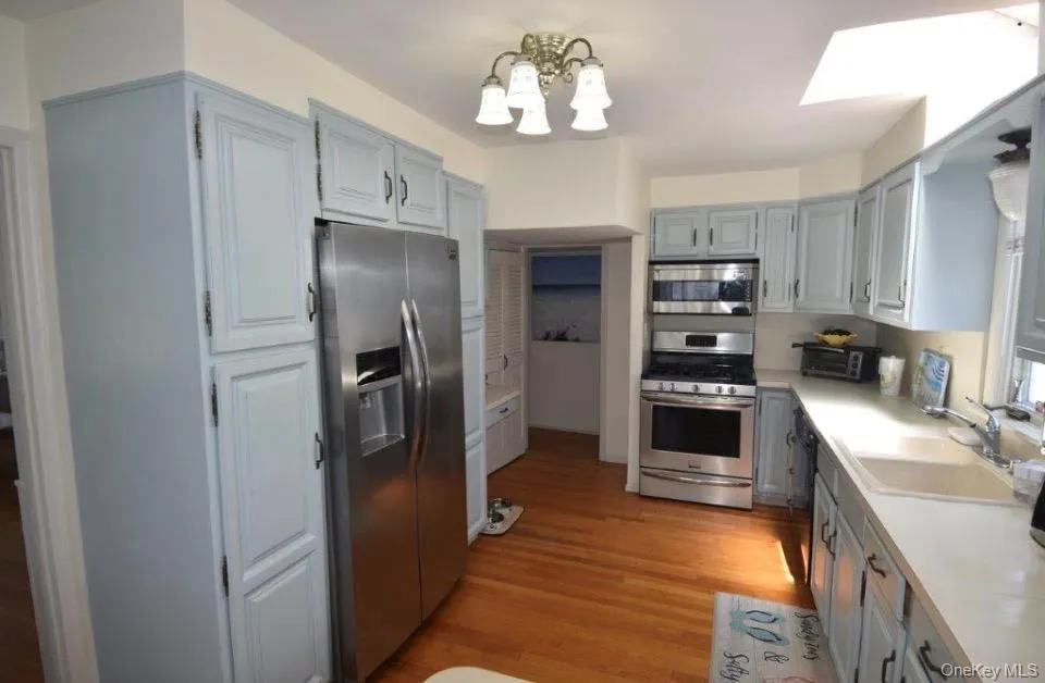 36 Trenton Avenue, Hempstead, NY, 3 Bedrooms Bedrooms, 9 Rooms Rooms,2 BathroomsBathrooms,Residential Lease,For Rent,Trenton,0,1056743 36 Trenton Avenue, Hempstead, NY, 3 Bedrooms Bedrooms, 9 Rooms Rooms,2 BathroomsBathrooms,Residential Lease,For Rent,Trenton,0,1056743