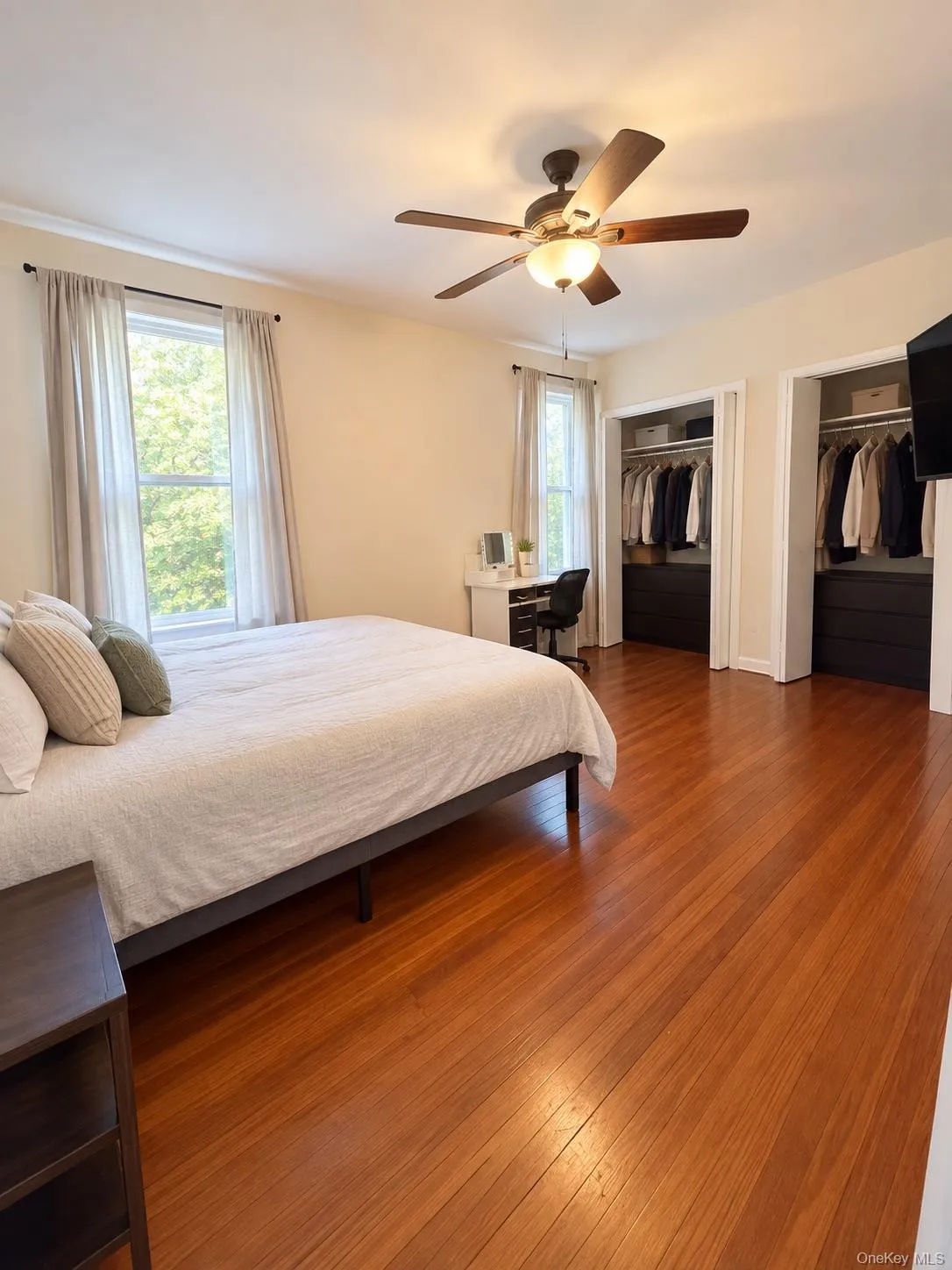 10 Barclay Street, Poughkeepsie, NY, 2 Bedrooms Bedrooms, 7 Rooms Rooms,2 BathroomsBathrooms,Residential Lease,For Rent,Barclay Street,0,1056744 10 Barclay Street, Poughkeepsie, NY, 2 Bedrooms Bedrooms, 7 Rooms Rooms,2 BathroomsBathrooms,Residential Lease,For Rent,Barclay Street,0,1056744