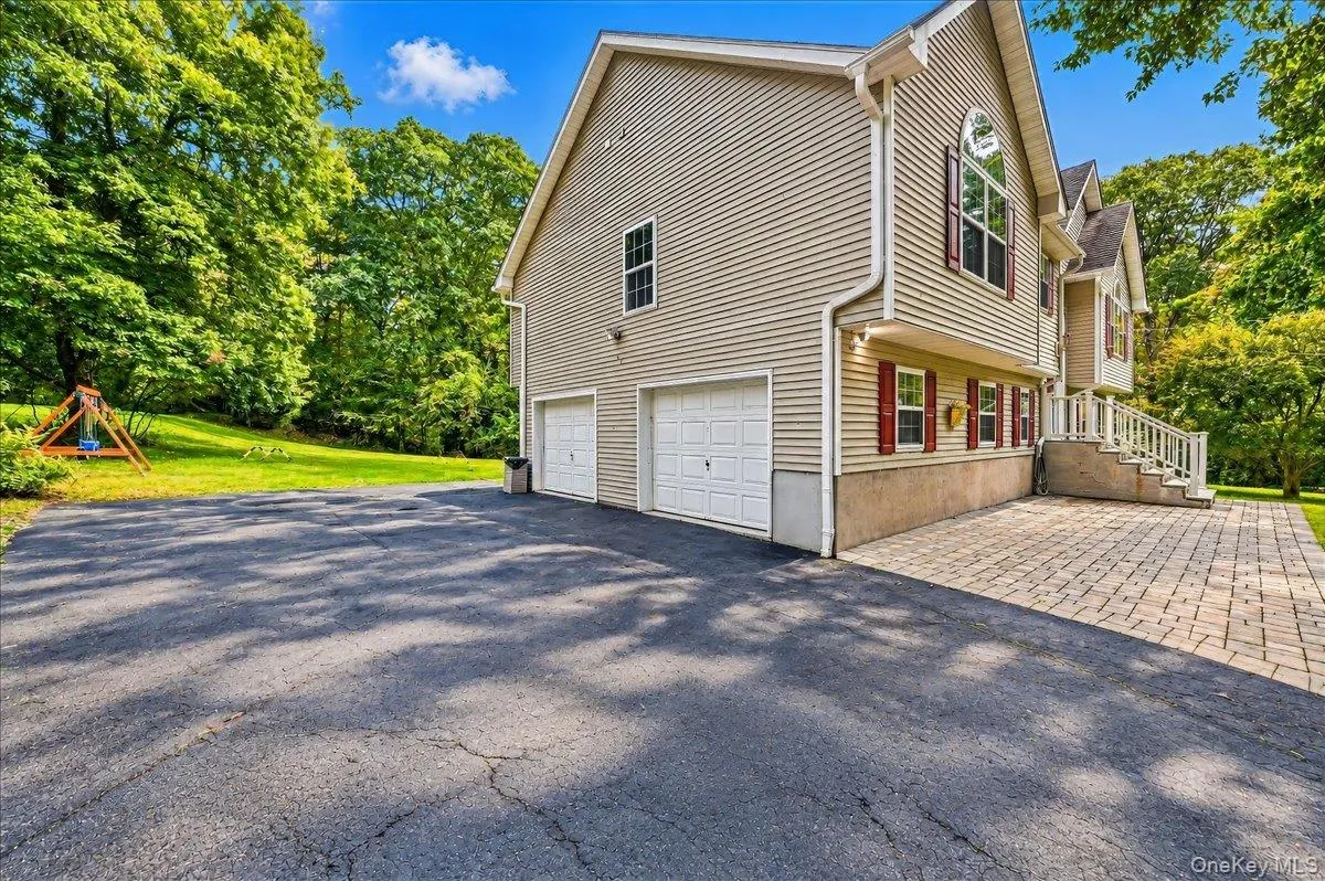 36 Troxell Trail, Carmel, NY, 3 Bedroom Bedrooms, 7 Room Rooms,3 BathroomBathrooms,Residential Lease,For Rent,Troxell,0,1056746 36 Troxell Trail, Carmel, NY, 3 Bedroom Bedrooms, 7 Room Rooms,3 BathroomBathrooms,Residential Lease,For Rent,Troxell,0,1056746