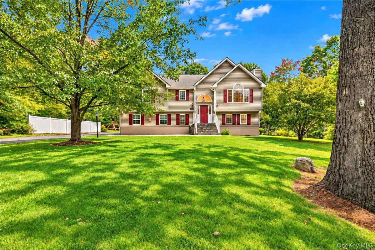 36 Troxell Trail, Carmel, NY, 3 Bedroom Bedrooms, 7 Room Rooms,3 BathroomBathrooms,Residential Lease,For Rent,Troxell,0,1056746 36 Troxell Trail, Carmel, NY, 3 Bedroom Bedrooms, 7 Room Rooms,3 BathroomBathrooms,Residential Lease,For Rent,Troxell,0,1056746