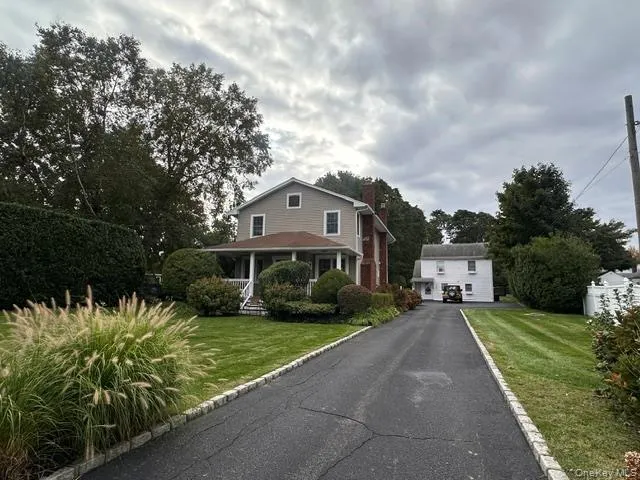 22 Cedar Street, Smithtown, NY, 4 Bedrooms Bedrooms, 8 Rooms Rooms,2 BathroomsBathrooms,Residential Lease,For Rent,Cedar,0,1056754 22 Cedar Street, Smithtown, NY, 4 Bedrooms Bedrooms, 8 Rooms Rooms,2 BathroomsBathrooms,Residential Lease,For Rent,Cedar,0,1056754