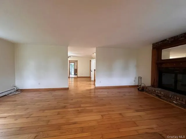 22 Cedar Street, Smithtown, NY, 4 Bedrooms Bedrooms, 8 Rooms Rooms,2 BathroomsBathrooms,Residential Lease,For Rent,Cedar,0,1056754 22 Cedar Street, Smithtown, NY, 4 Bedrooms Bedrooms, 8 Rooms Rooms,2 BathroomsBathrooms,Residential Lease,For Rent,Cedar,0,1056754