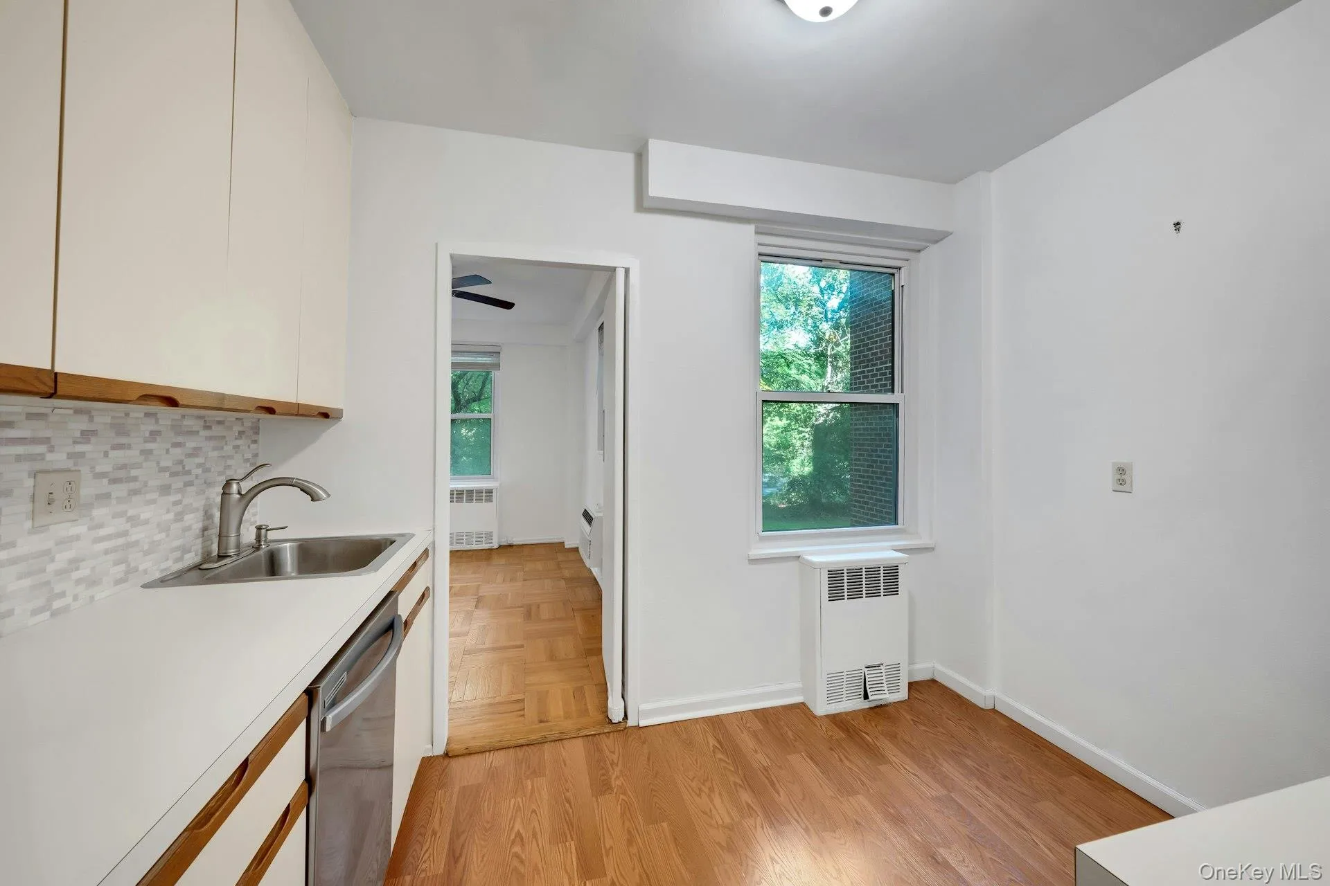 281 Garth Road, Eastchester, NY, 2 Bedrooms Bedrooms, 5 Rooms Rooms,2 BathroomsBathrooms,Residential,For Rent,Garth,0,1056766 281 Garth Road, Eastchester, NY, 2 Bedrooms Bedrooms, 5 Rooms Rooms,2 BathroomsBathrooms,Residential,For Rent,Garth,0,1056766