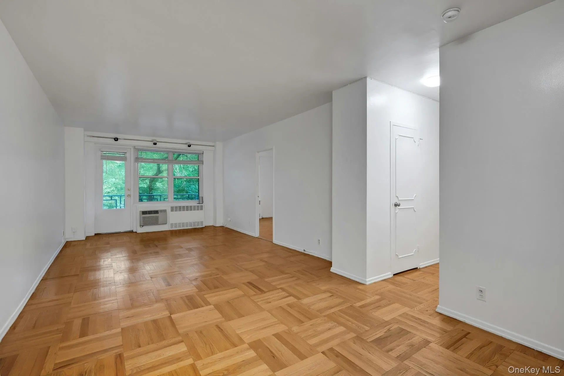 Living Room with door to the terrace. Living Room with door to the terrace.