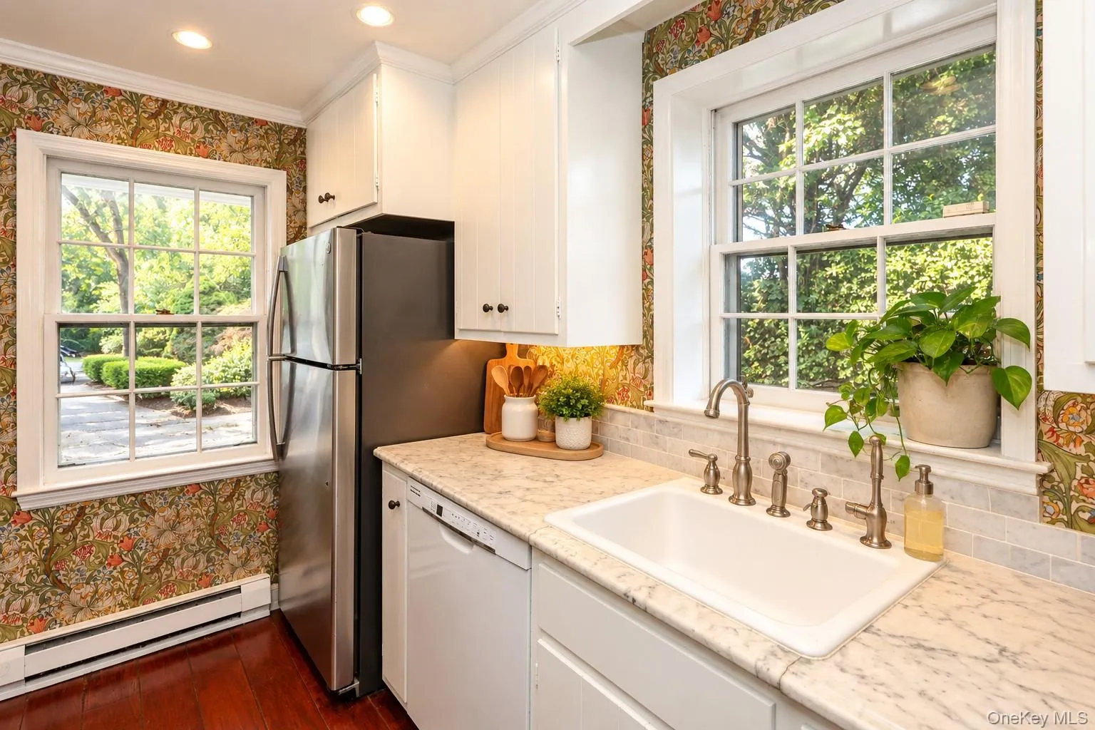 80 Broadway, North Hempstead, NY, 3 Bedrooms Bedrooms, 6 Rooms Rooms,2 BathroomsBathrooms,Residential,For Rent,Broadway,0,1056769 80 Broadway, North Hempstead, NY, 3 Bedrooms Bedrooms, 6 Rooms Rooms,2 BathroomsBathrooms,Residential,For Rent,Broadway,0,1056769