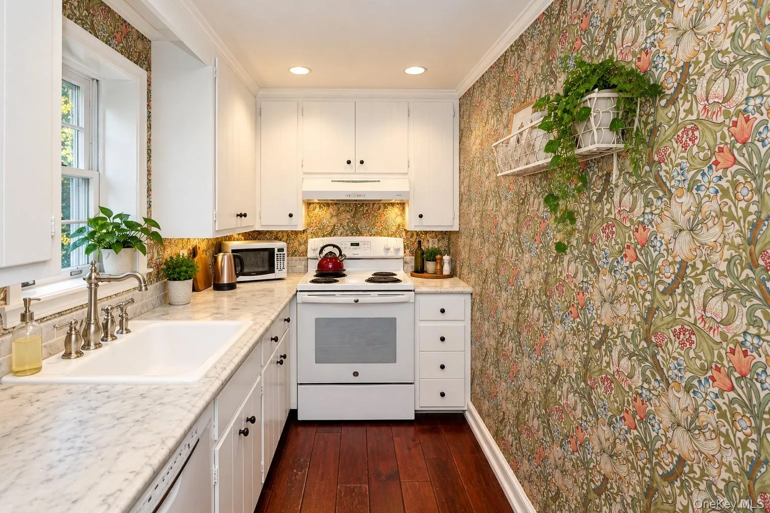 80 Broadway, North Hempstead, NY, 3 Bedrooms Bedrooms, 6 Rooms Rooms,2 BathroomsBathrooms,Residential,For Rent,Broadway,0,1056769 80 Broadway, North Hempstead, NY, 3 Bedrooms Bedrooms, 6 Rooms Rooms,2 BathroomsBathrooms,Residential,For Rent,Broadway,0,1056769
