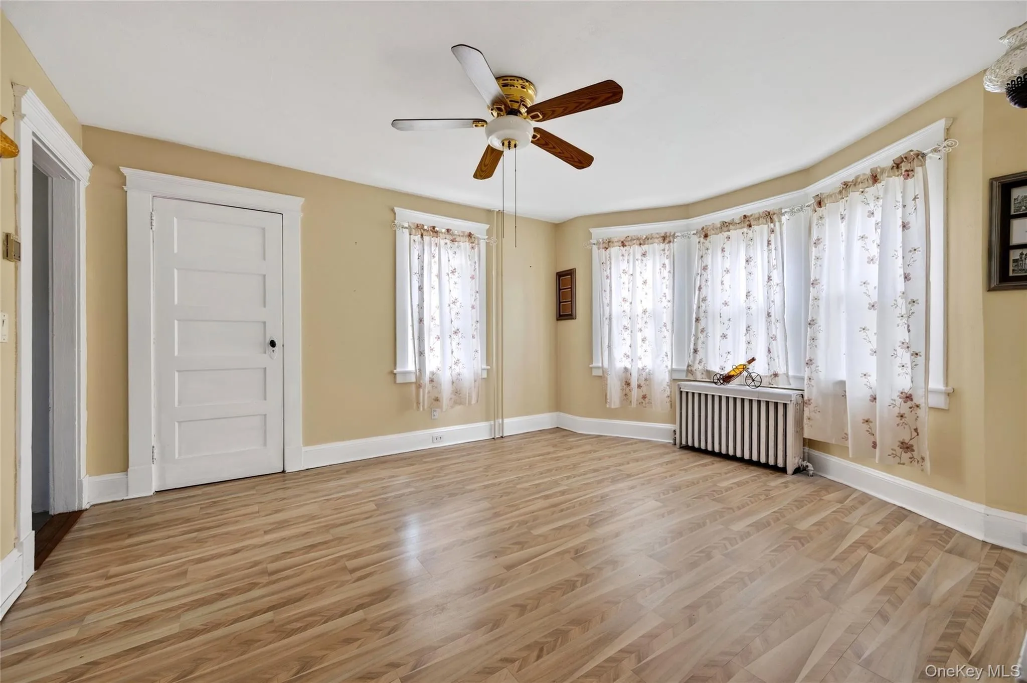 8 Juliet Street, Islip, NY, 2 Bedrooms Bedrooms, 7 Rooms Rooms,1 BathroomBathrooms,Residential,For Rent,Juliet,0,1056774 8 Juliet Street, Islip, NY, 2 Bedrooms Bedrooms, 7 Rooms Rooms,1 BathroomBathrooms,Residential,For Rent,Juliet,0,1056774