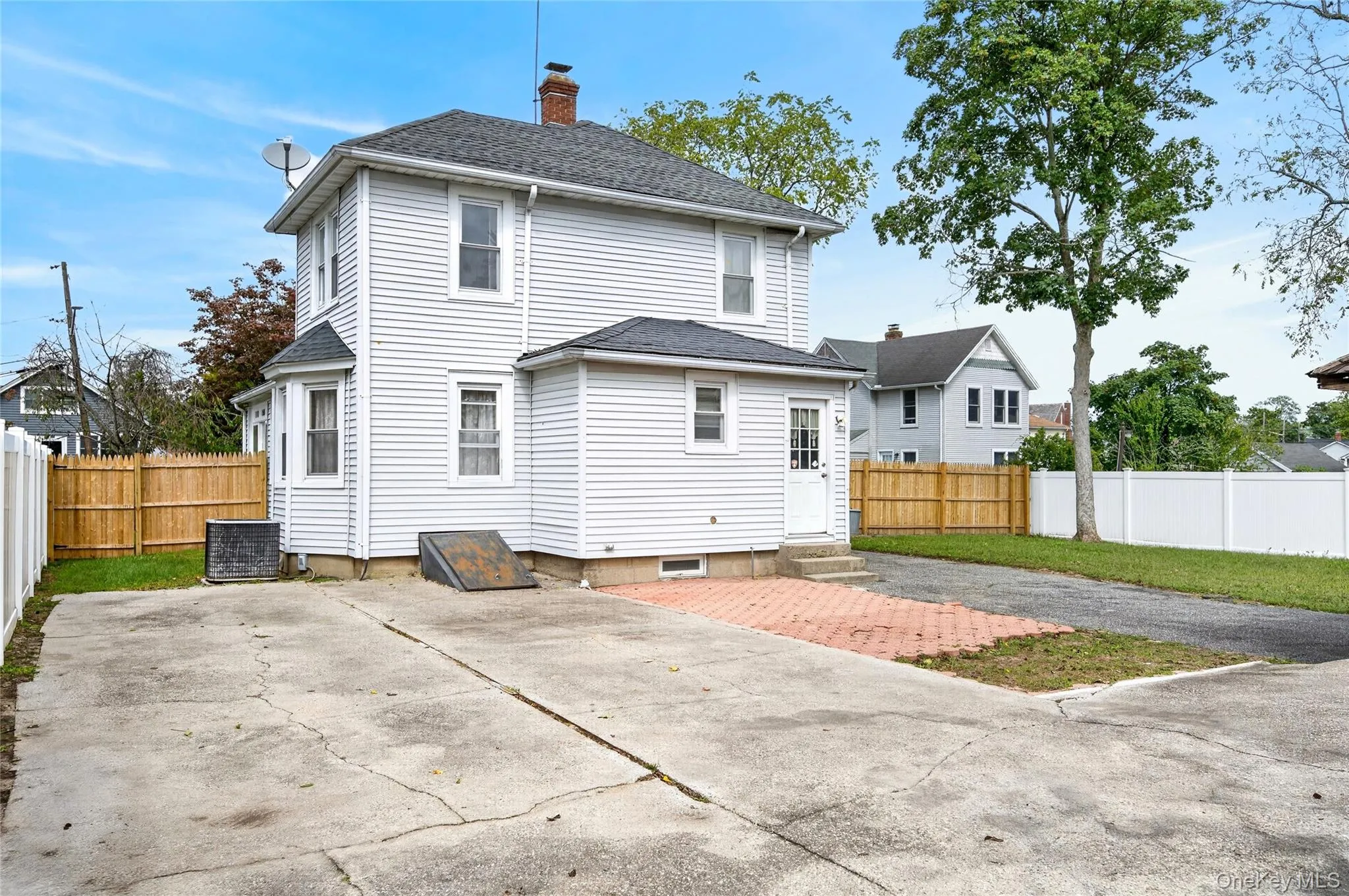 8 Juliet Street, Islip, NY, 2 Bedrooms Bedrooms, 7 Rooms Rooms,1 BathroomBathrooms,Residential,For Rent,Juliet,0,1056774 8 Juliet Street, Islip, NY, 2 Bedrooms Bedrooms, 7 Rooms Rooms,1 BathroomBathrooms,Residential,For Rent,Juliet,0,1056774