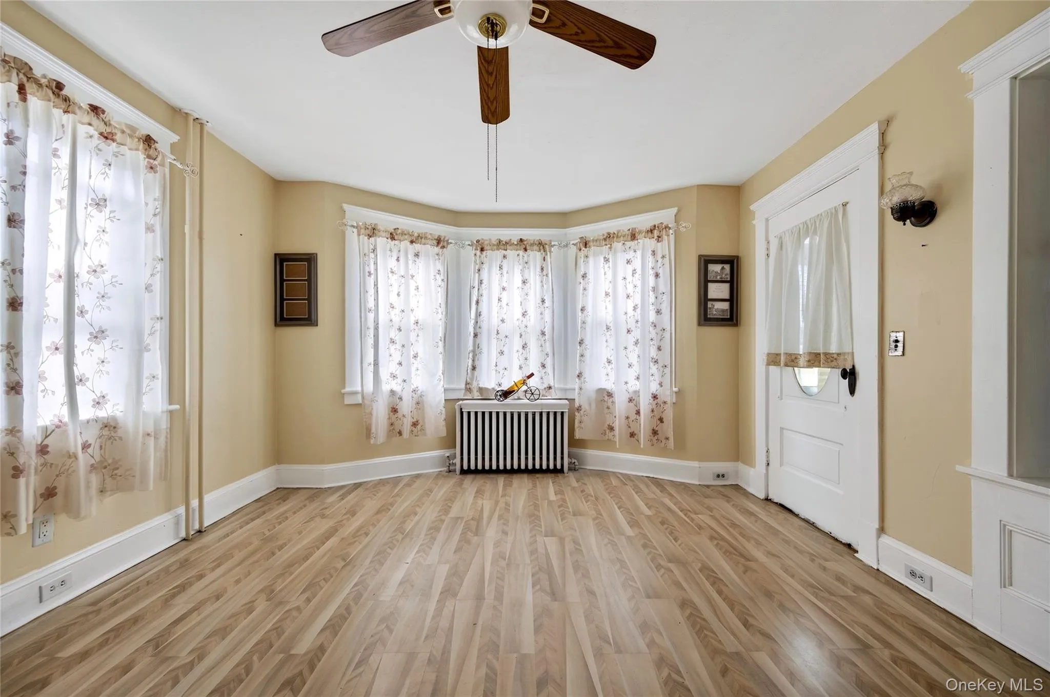 8 Juliet Street, Islip, NY, 2 Bedrooms Bedrooms, 7 Rooms Rooms,1 BathroomBathrooms,Residential,For Rent,Juliet,0,1056774 8 Juliet Street, Islip, NY, 2 Bedrooms Bedrooms, 7 Rooms Rooms,1 BathroomBathrooms,Residential,For Rent,Juliet,0,1056774