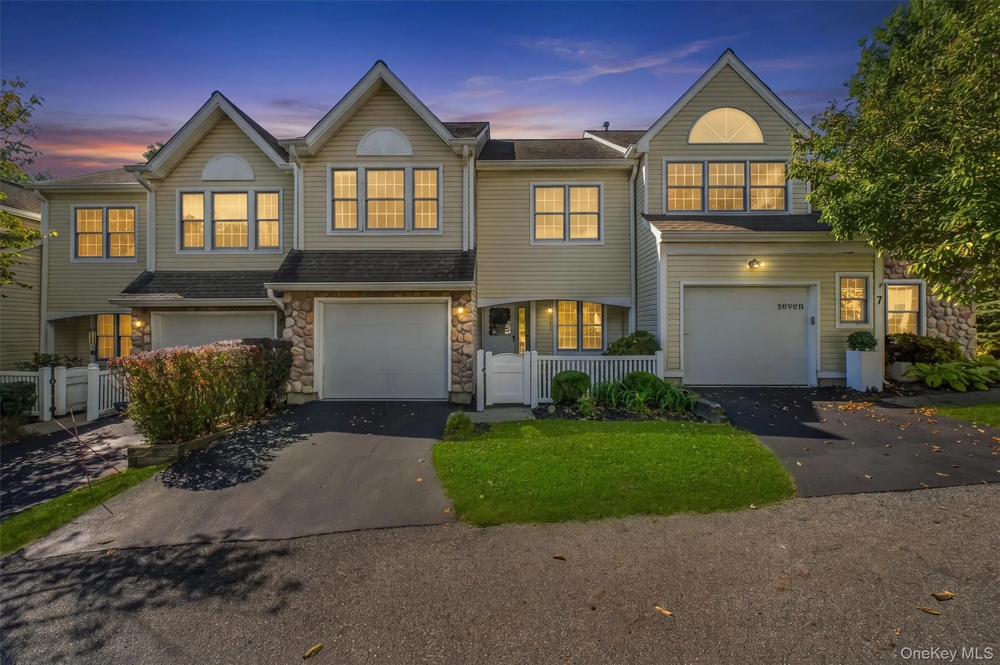 5 Cambridge Court, Fishkill, NY, 2 Bedrooms Bedrooms, 6 Rooms Rooms,2 BathroomsBathrooms,Residential,For Rent,Cambridge,0,1056776 5 Cambridge Court, Fishkill, NY, 2 Bedrooms Bedrooms, 6 Rooms Rooms,2 BathroomsBathrooms,Residential,For Rent,Cambridge,0,1056776